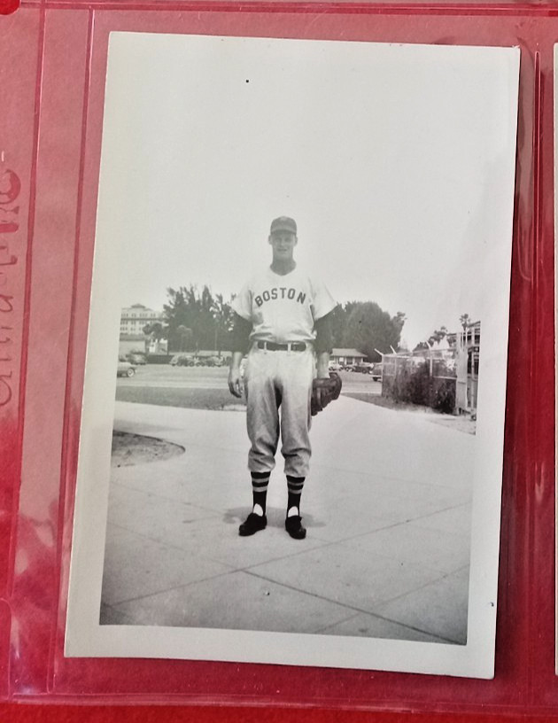 3 1/2 x 5 B&W FAN PHOTO of Joe Dobson Red Sox Spring Training Winter 1949
