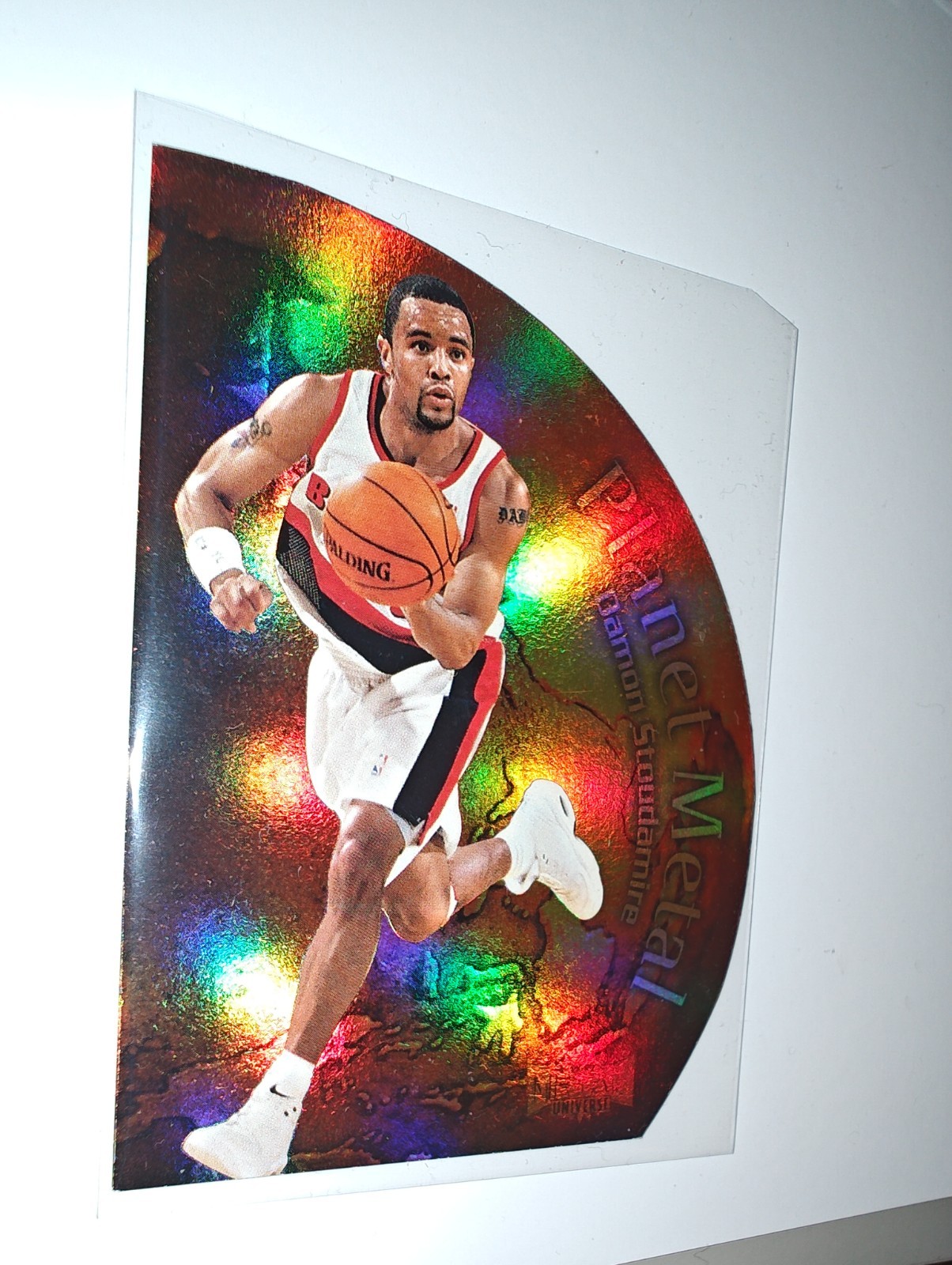 1998-99 Metal Universe Planet Metal #13-PM Damon Stoudamire Die Cut