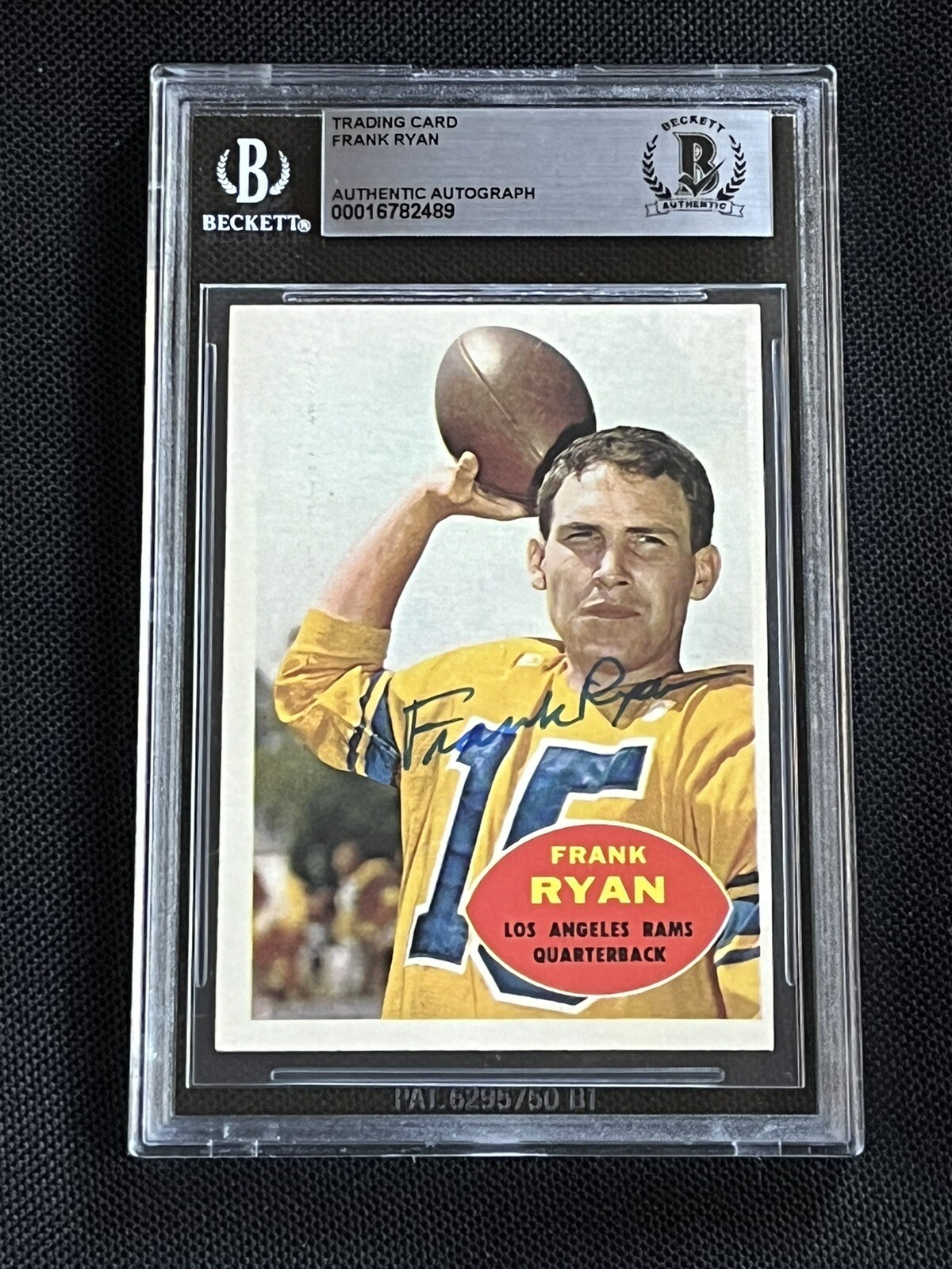 FRANK RYAN 1960 TOPPS ROOKIE SIGNED AUTOGRAPHED CARD #62 RAMS BAS AUTHENTIC