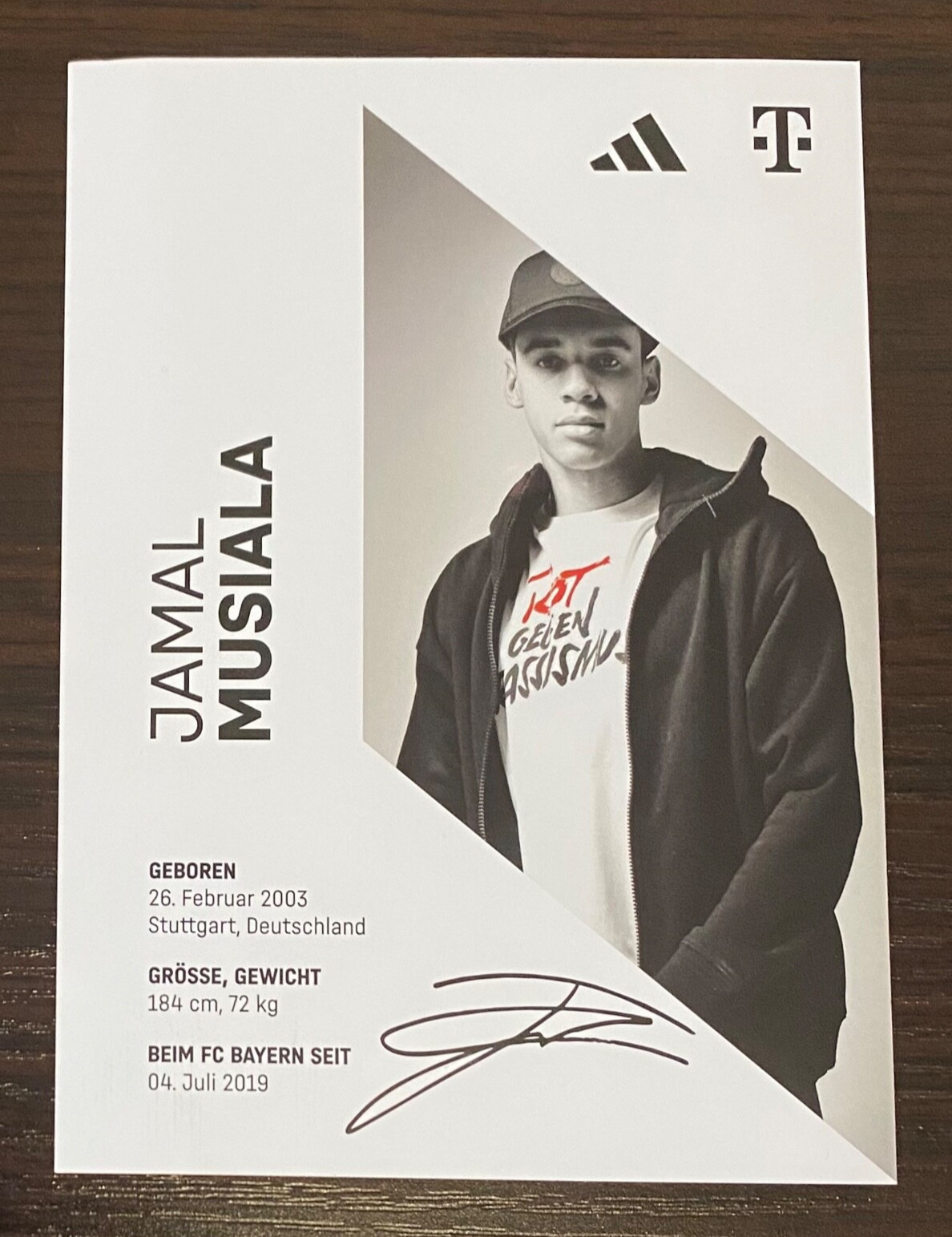 2023/2024 Jamal Musiala Signed Bayern Munich Club Card Authentic Auto Germany