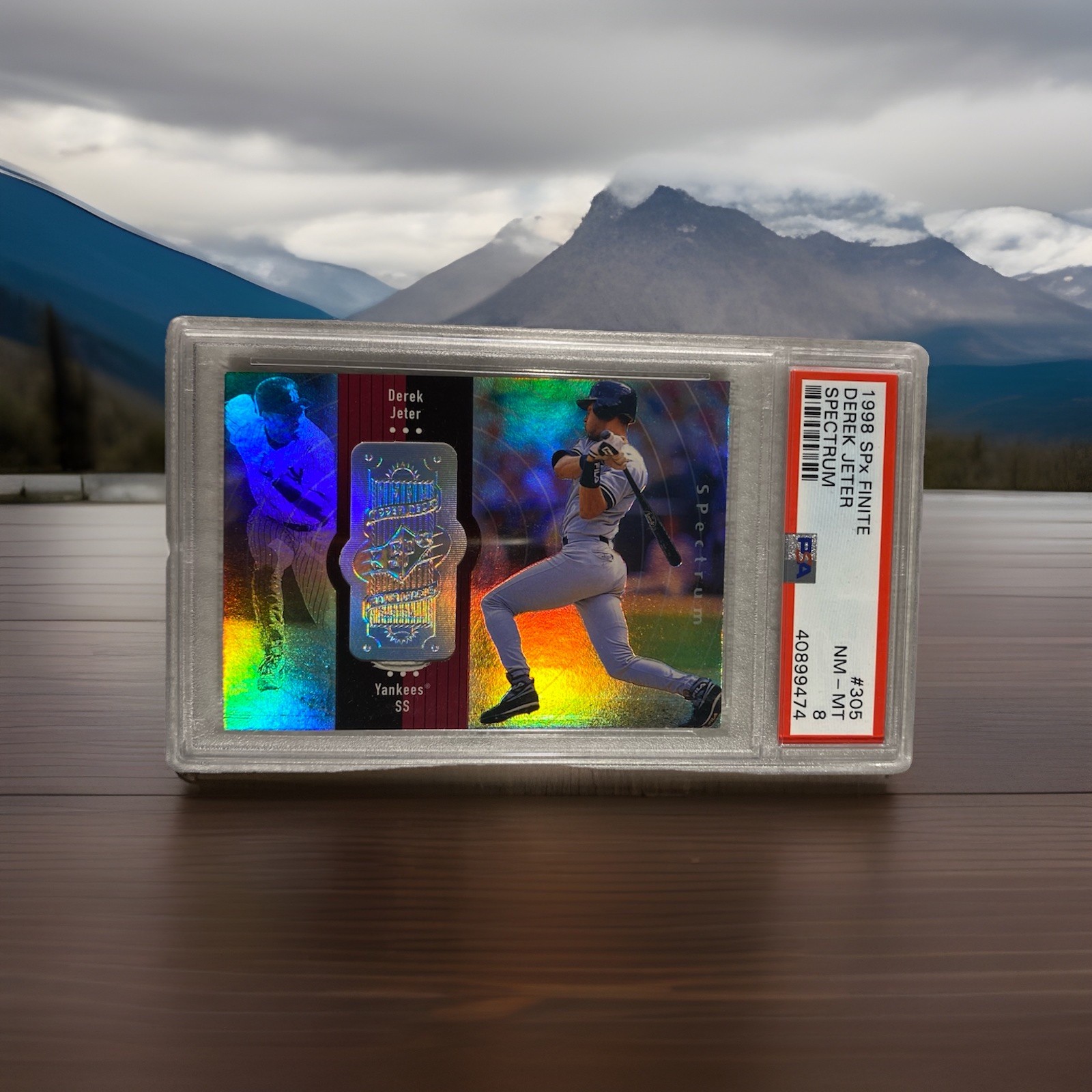 1998 SPx Finite Spectrum Derek Jeter #305 Holofoil Numbered /2250 Graded PSA 8