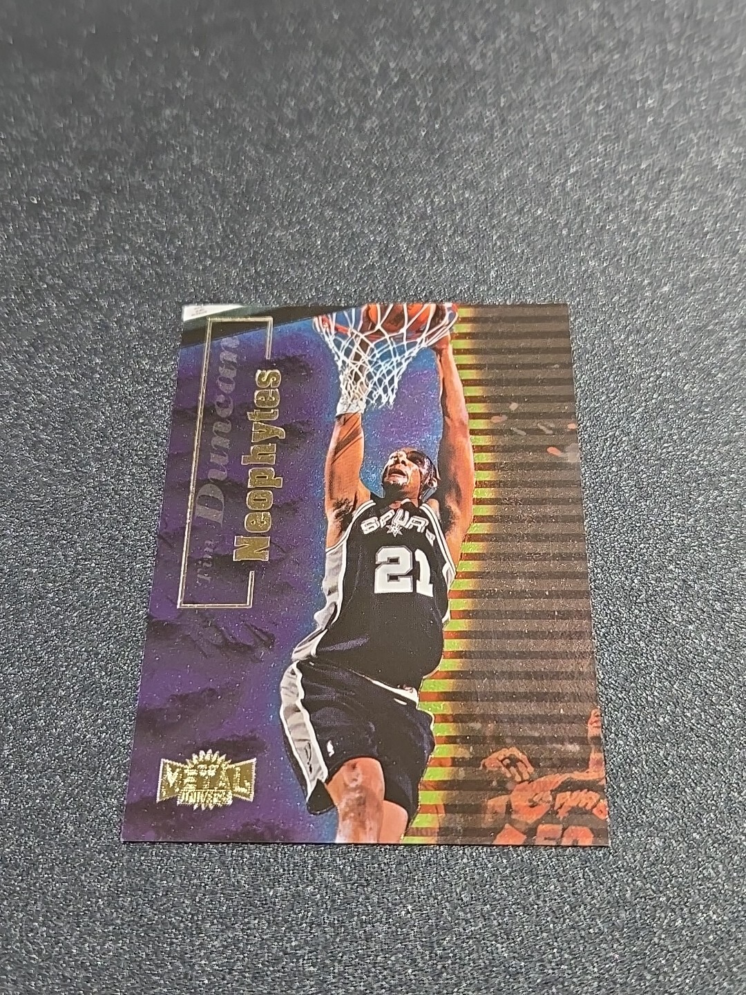 Tim Duncan 1998-99 Metal Universe Neophytes #13 San Antonio Spurs