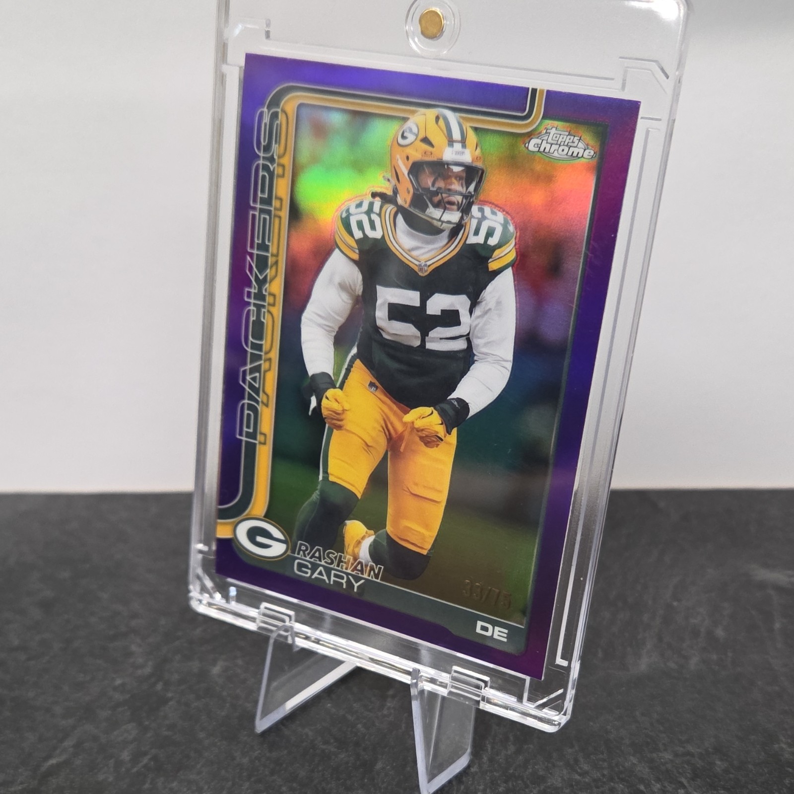 Topps Chrome 2025 Rashan Gary Green Bay Packers #111 Purple Parallel 33/75