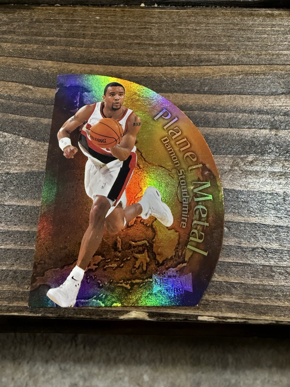 1998-99 Metal Universe Planet Metal #13-PM Damon Stoudamire Die Cut
