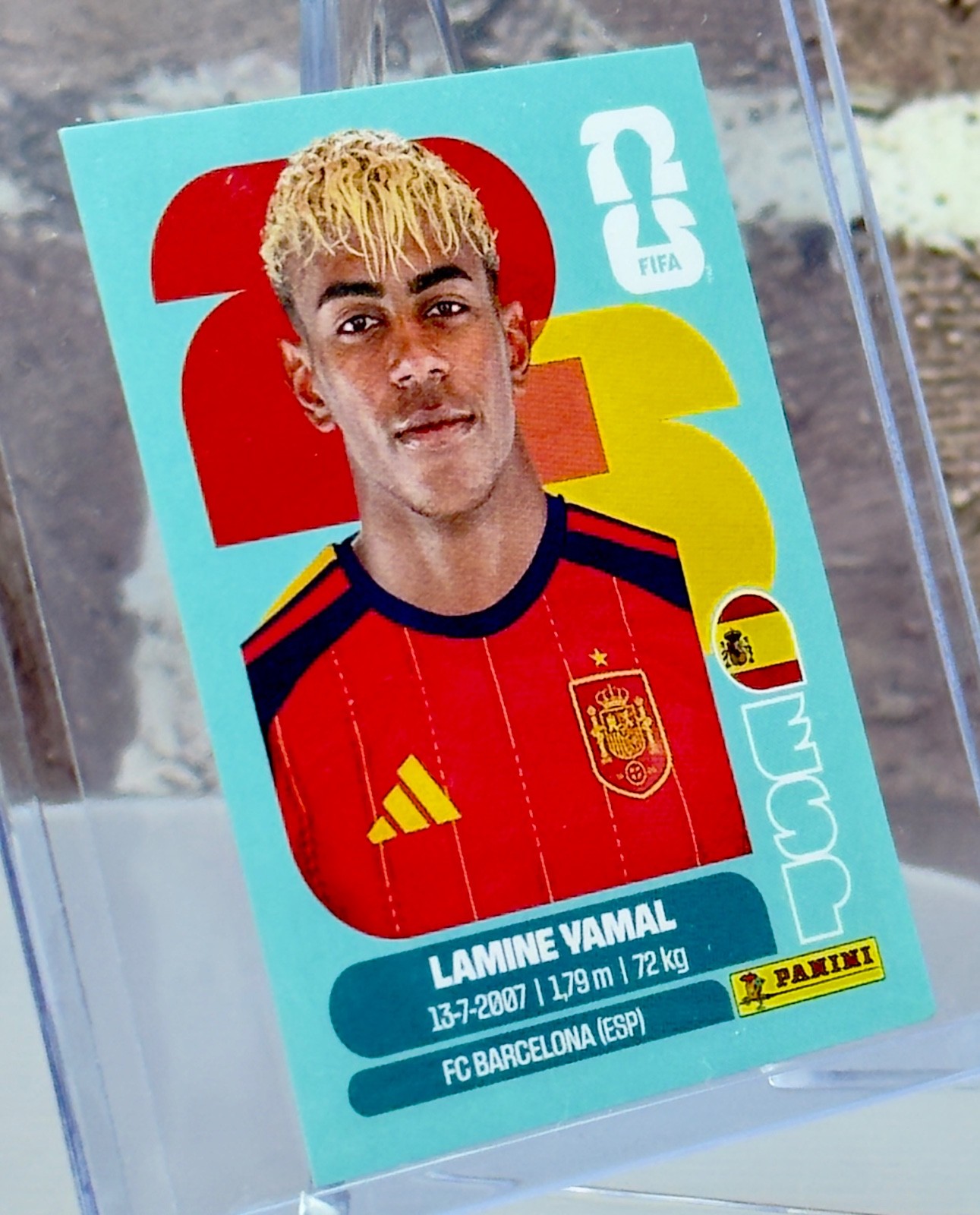 2026 Panini FIFA Sticker Lamine Yamal ESP 15 – Latin BORDERLESS FC Barcelona