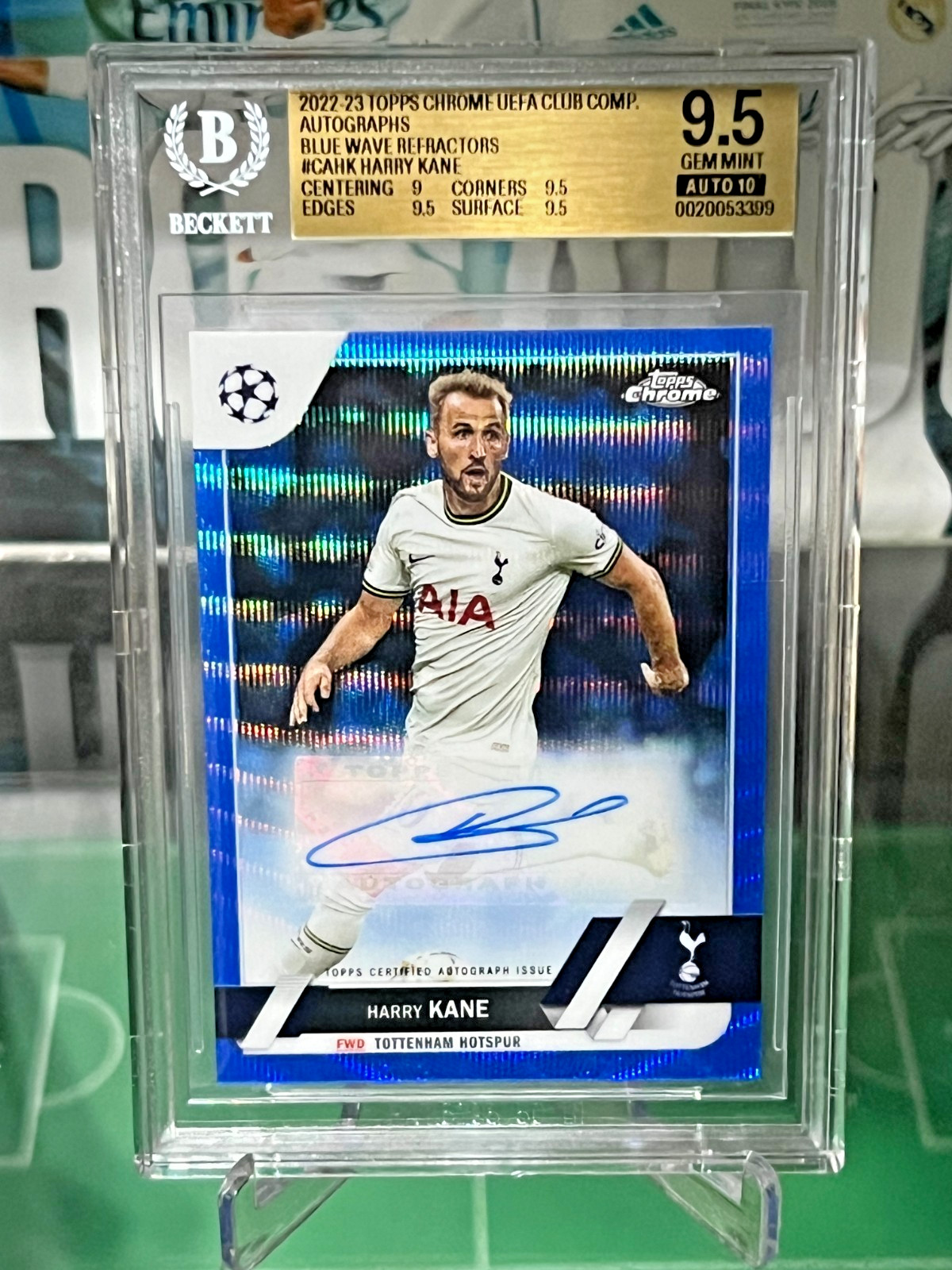 2022-23 Topps Chrome UEFA Harry Kane Blue Wave Auto /75 BGS 9.5 Gem Mint Auto 10