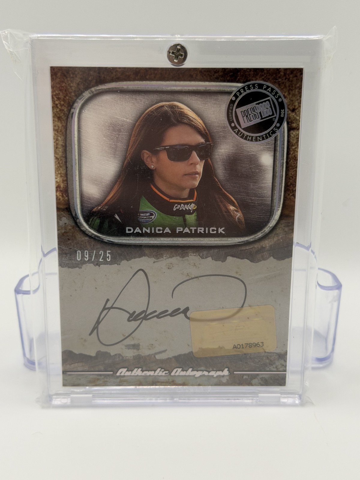 2010 Press Pass Legends /25 Danica Partrick Auto