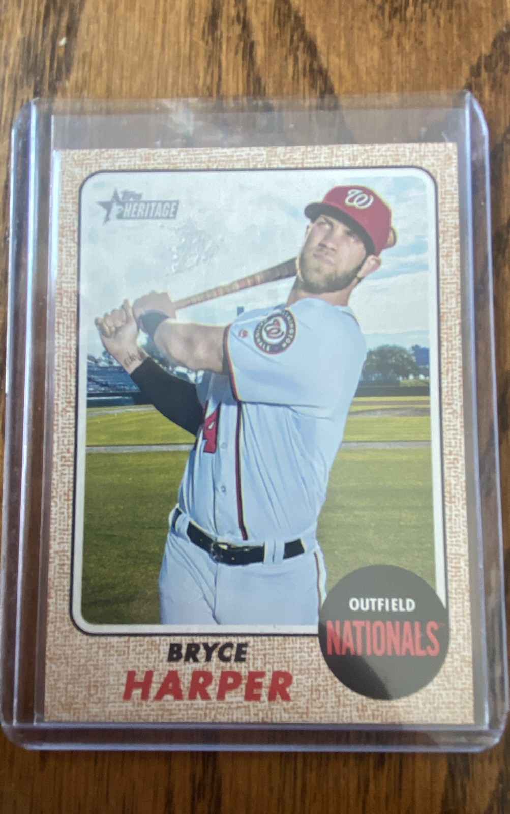 2017 Topps Heritage – Color Swap Variation Bryce Harper #427