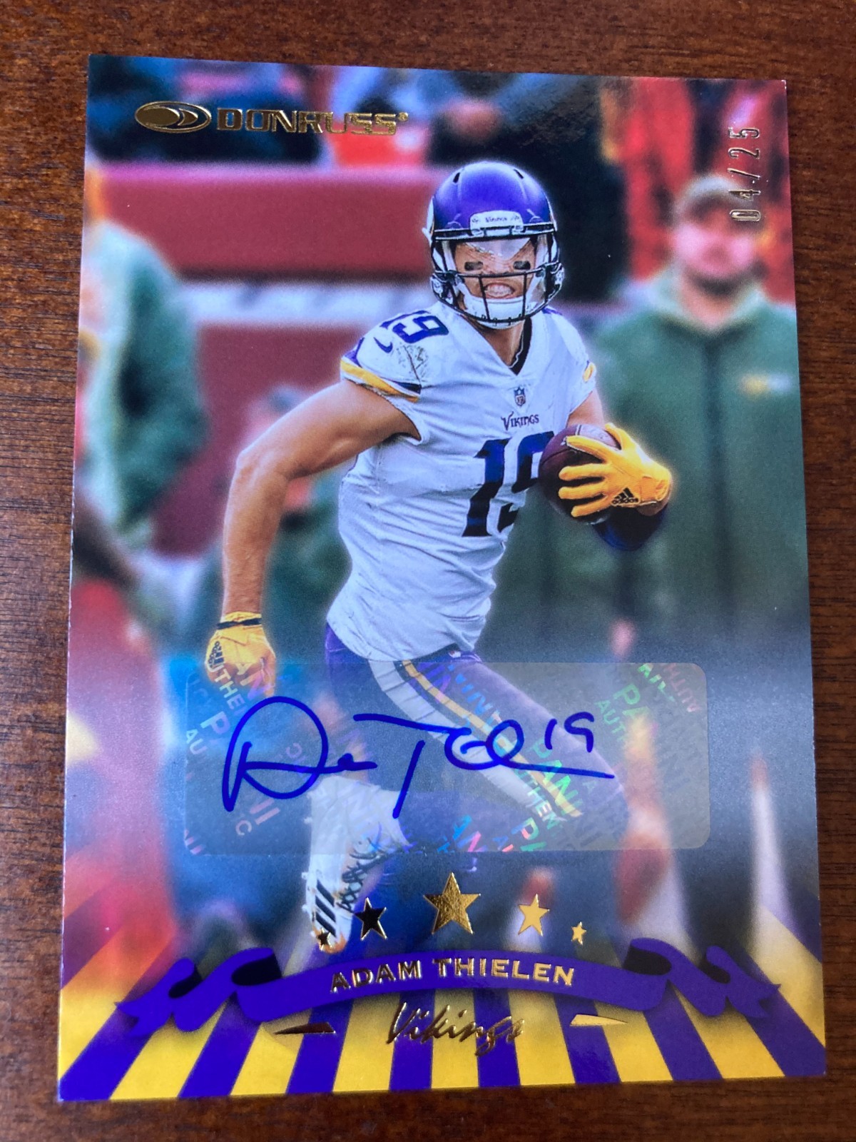 2018 Panini 1998 Donruss Tribute Retro Adam Thielen 04/25 Auto
