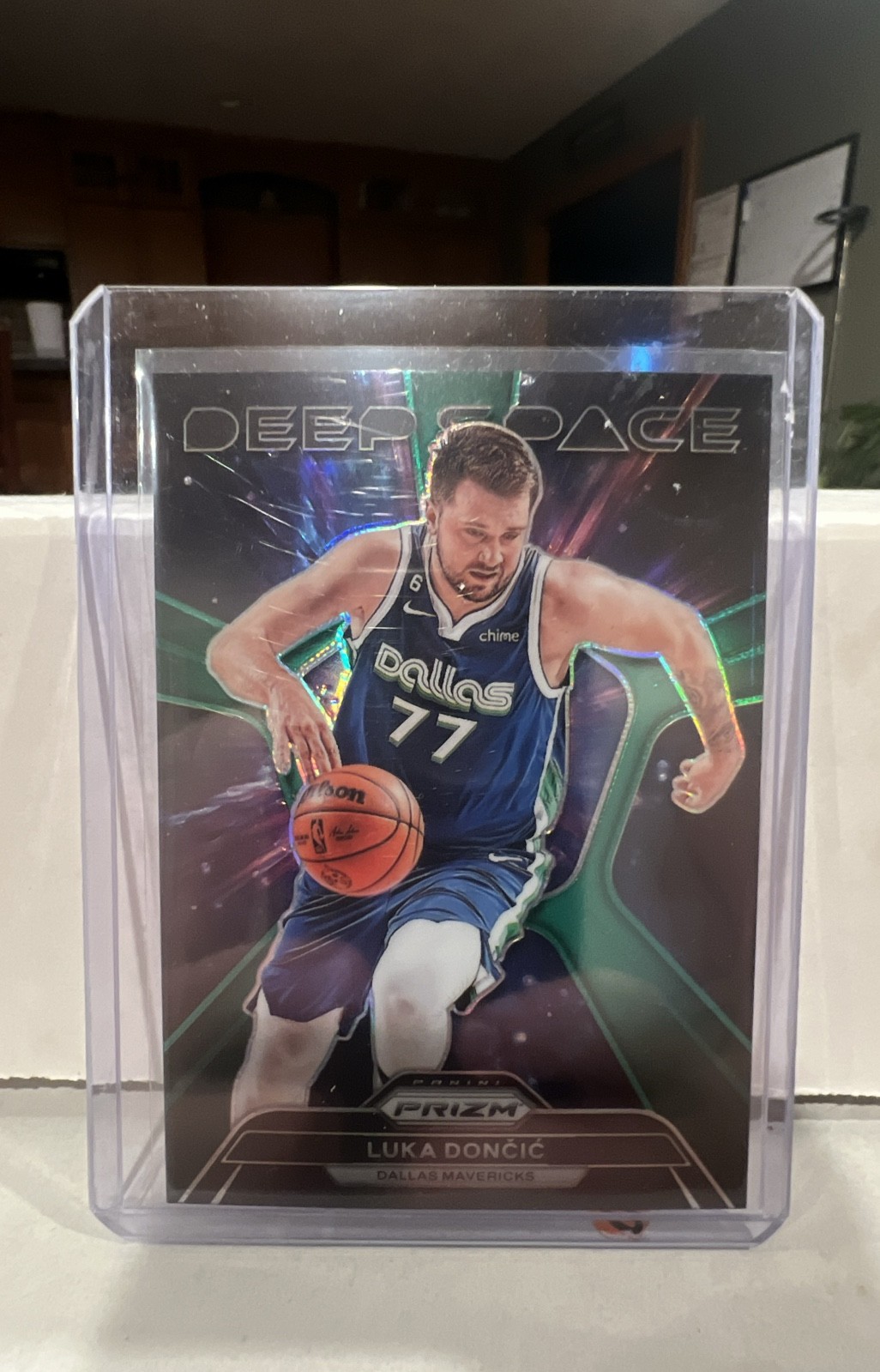 2023-24 Panini Prizm-Deep Space Luka Dončić #6 Green Prizm Dallas Mavericks 🔥🏀