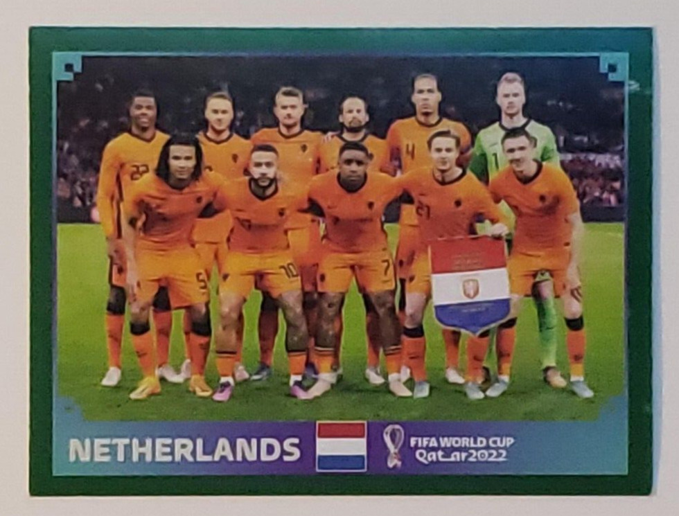 NED1 Netherlands Team Green Parallel Panini World Cup Qatar 2022 sticker