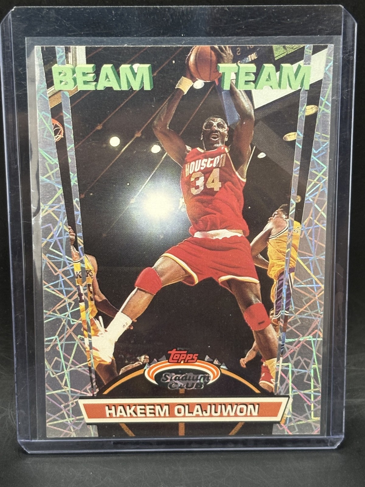 1992-93 Topps Stadium Club – Beam Team Hakeem Olajuwon #16