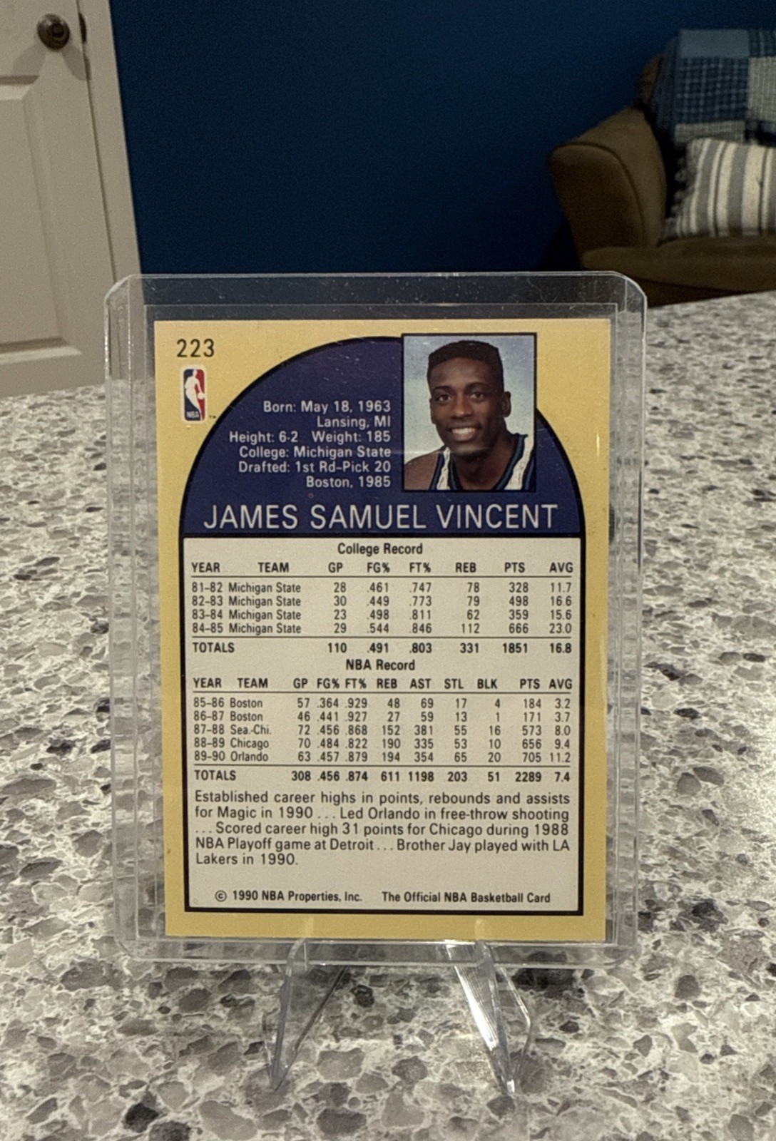 1990-91 NBA Hoops – Michael Jordan, Sam Vincent #223 Michael Jordan Wearing #12