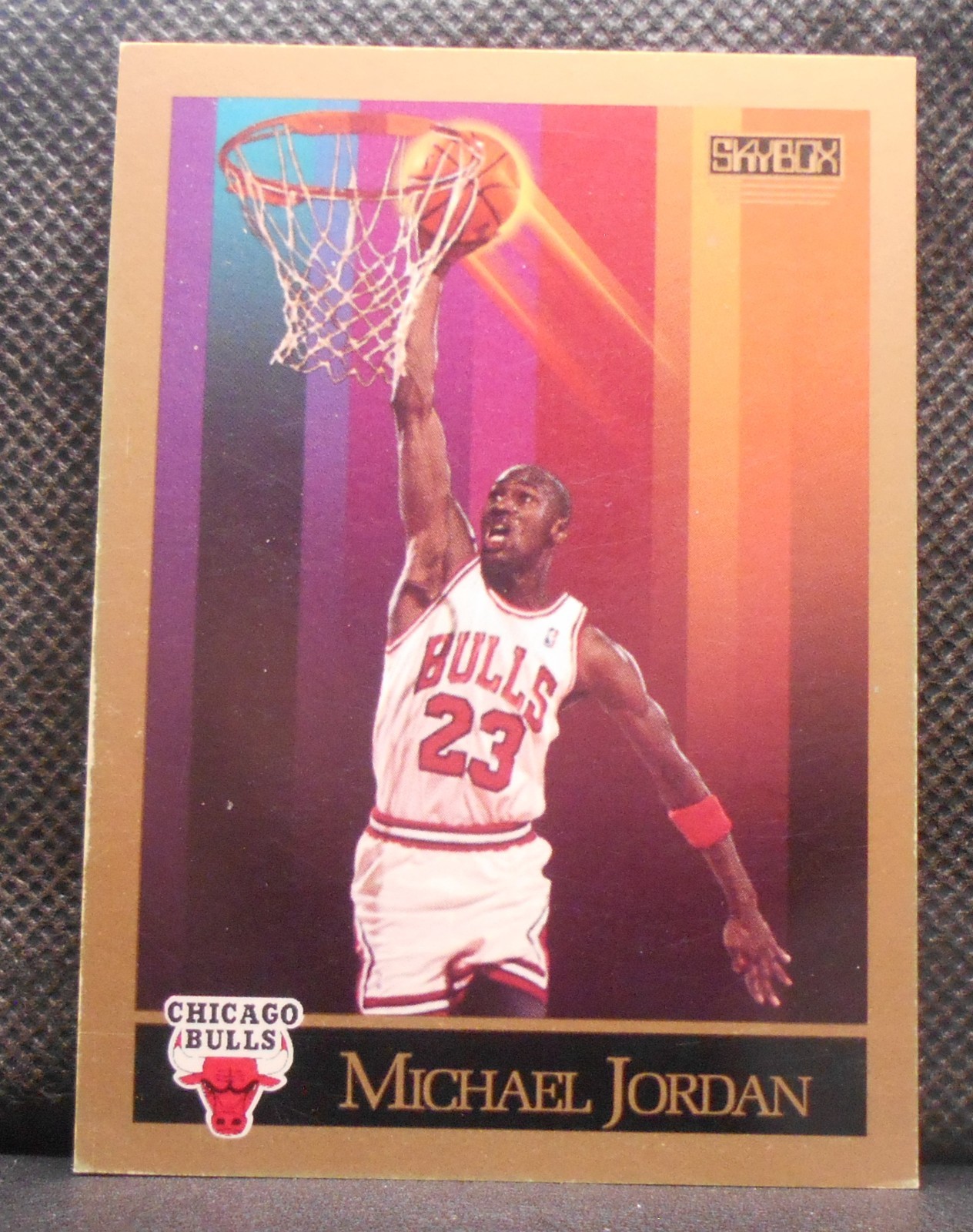 1990-91 Skybox – Michael Jordan #41 Nicked Bottom Right Corner