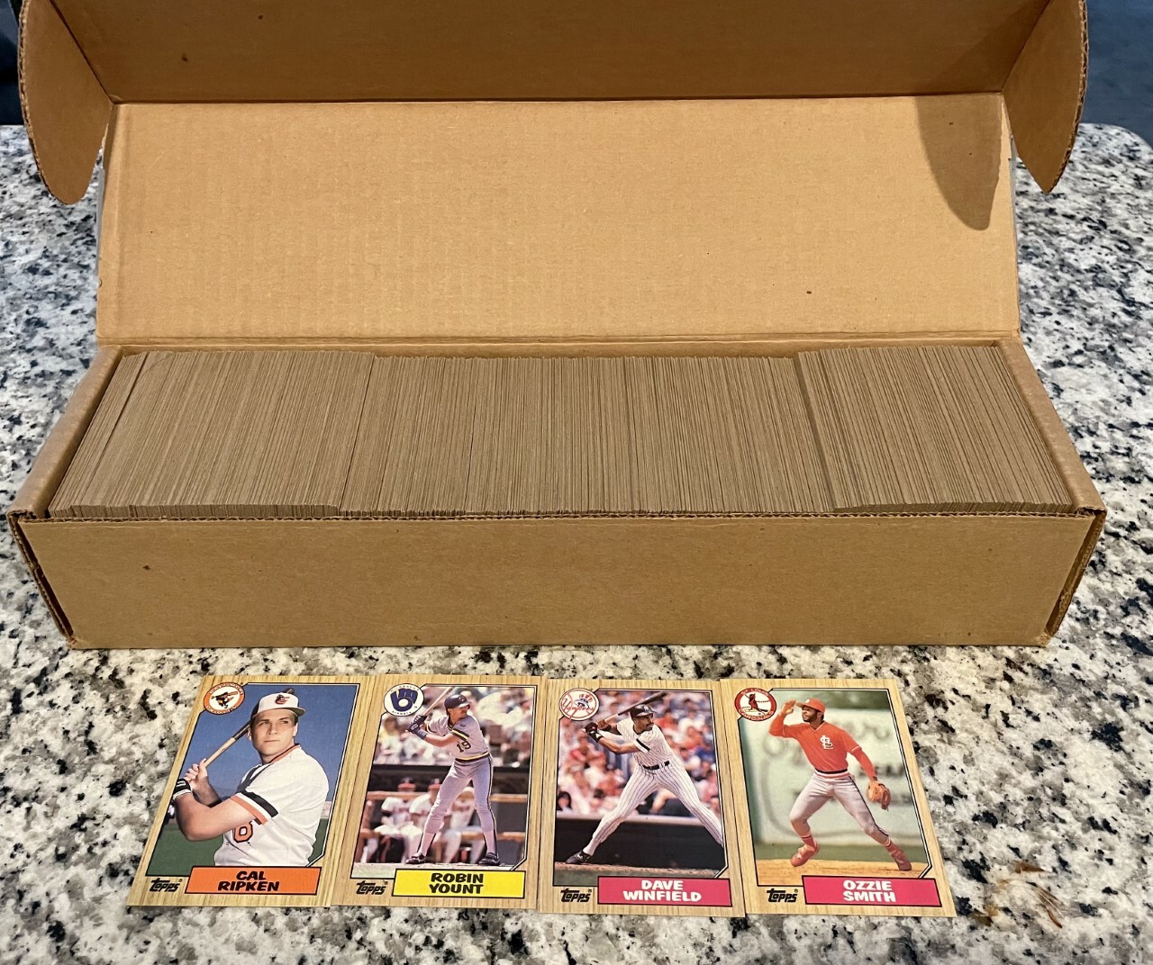 1987 Topps Baseball Card Singles (#200-399) U Pick! 15 Cent Shipping/Discounts!