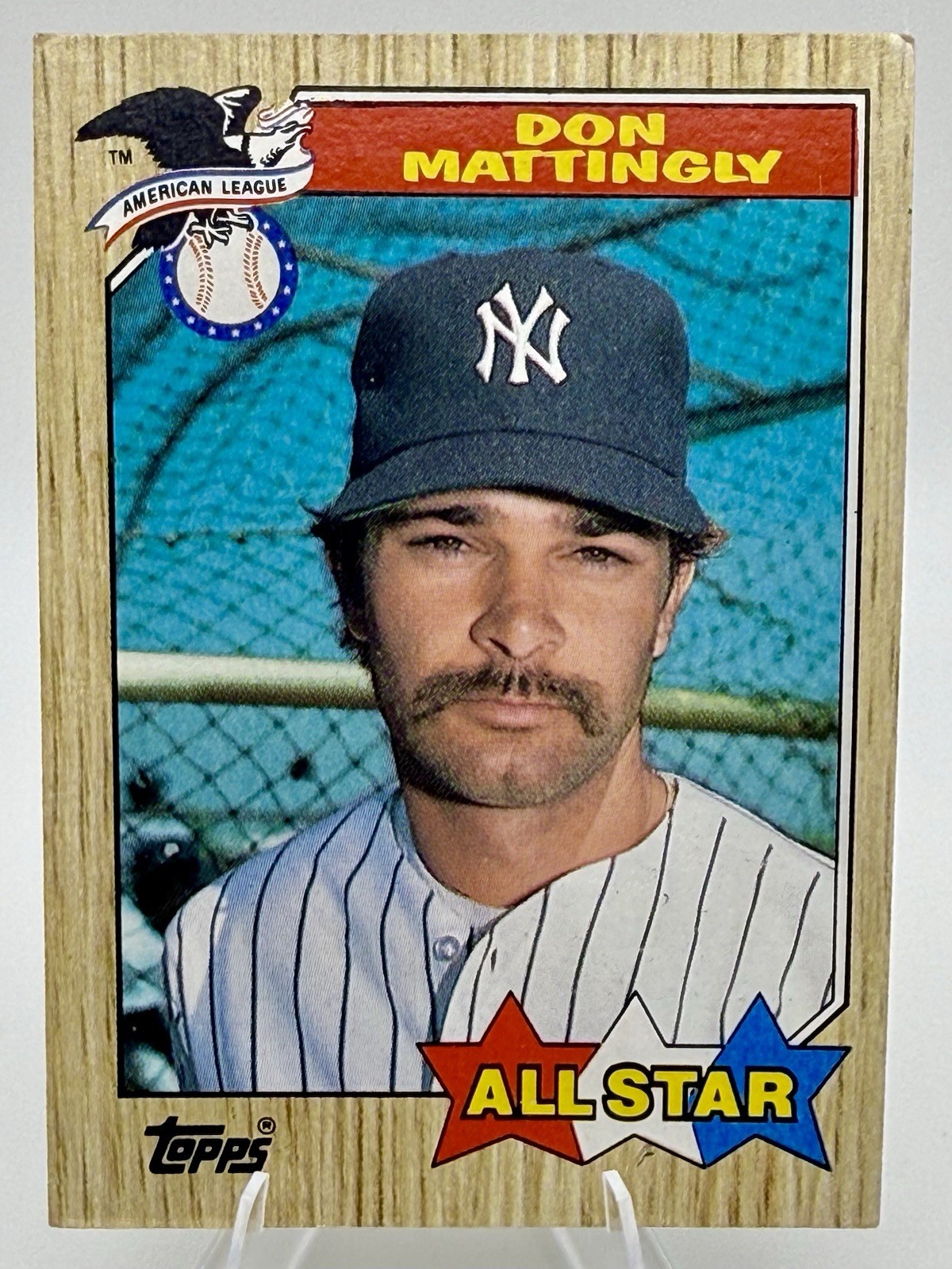 1987 TOPPS 606 DON MATTINGLY TRADEMARK ON FRONT