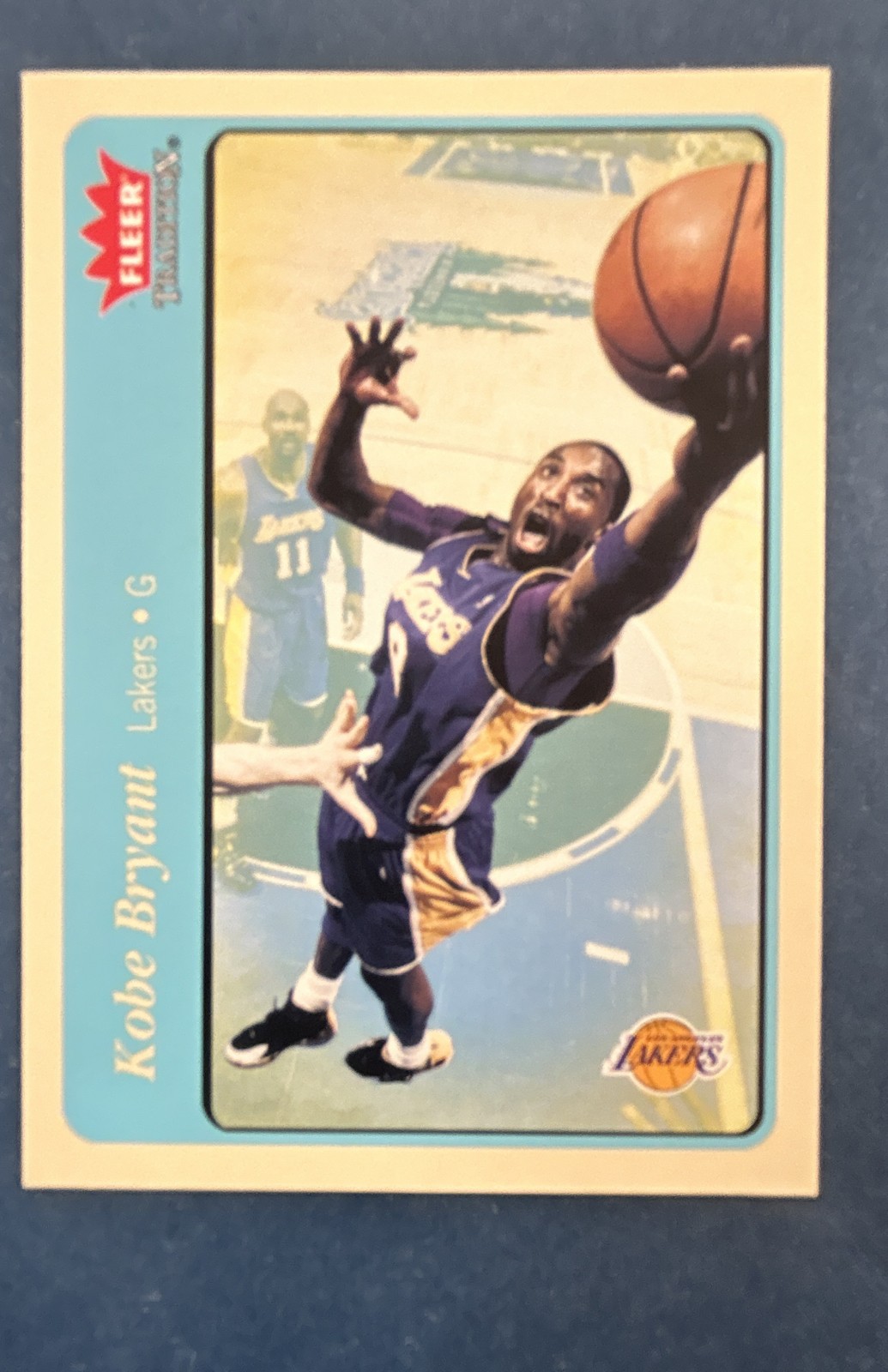 2004-05 Fleer Tradition – Kobe Bryant #126 Blue