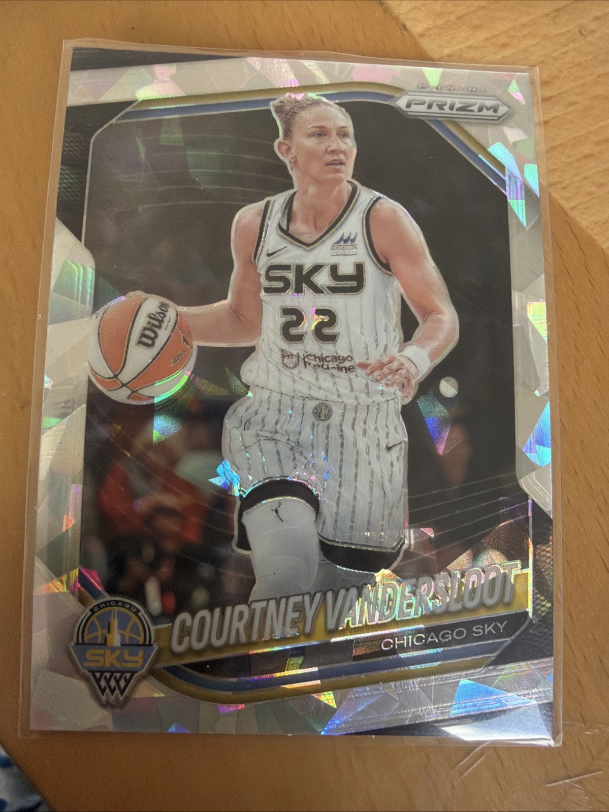 2025 Panini Prizm WNBA – Courtney Vandersloot #124 Ice Prizm