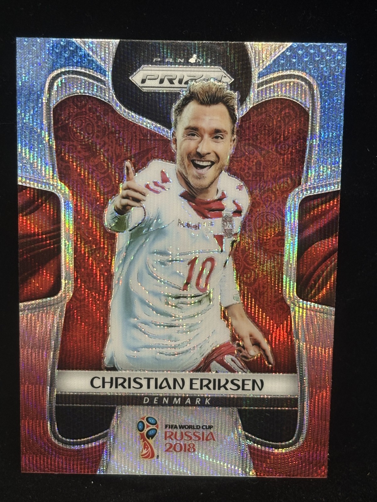 2018 Panini Prizm World Cup – Christian Eriksen #266 Red & Blue Wave Prizm