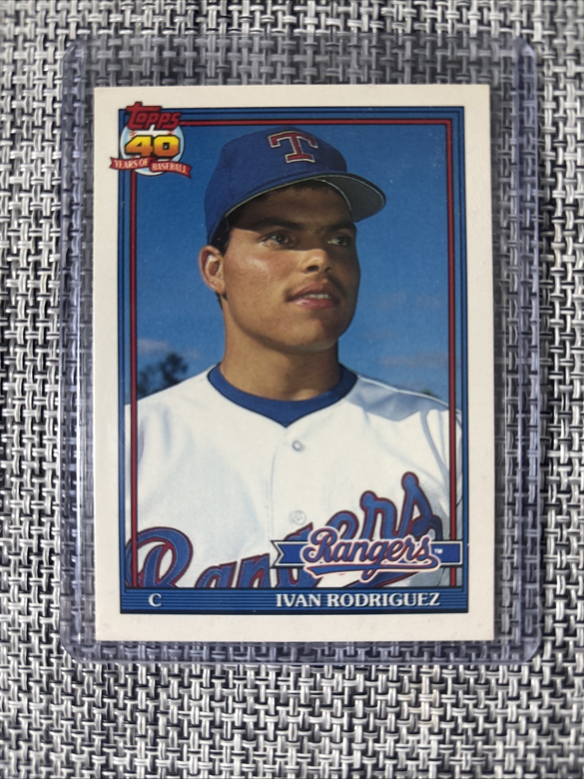 1991 TOPPS TRADED # 101T IVAN “PUDGE” RODRIGUEZ ROOKIE RANGERS RC HOF