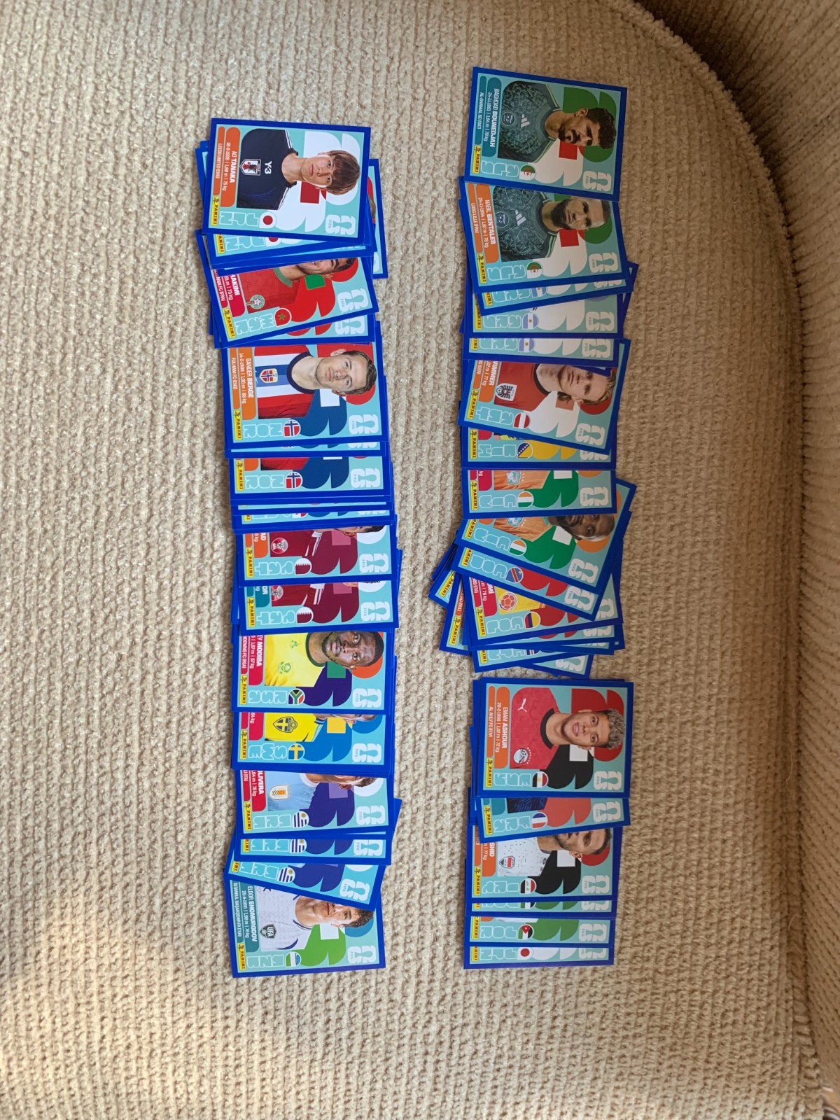 BLUE Parallel border – YOU PICK – Panini FIFA World Cup 2026 stickers
