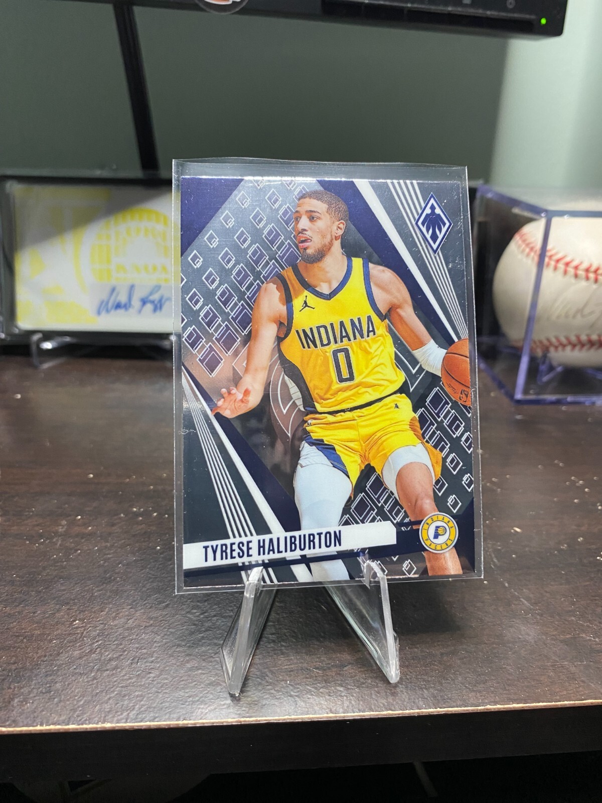 2023-24 Panini Phoenix – Tyrese Haliburton #99