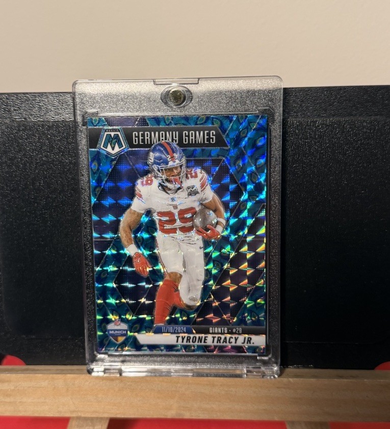 🥶🍀SSP PEACOCK Tyrone Tracy, Jr. 2025 Panini Mosaic #259 Germany Games NYGiants