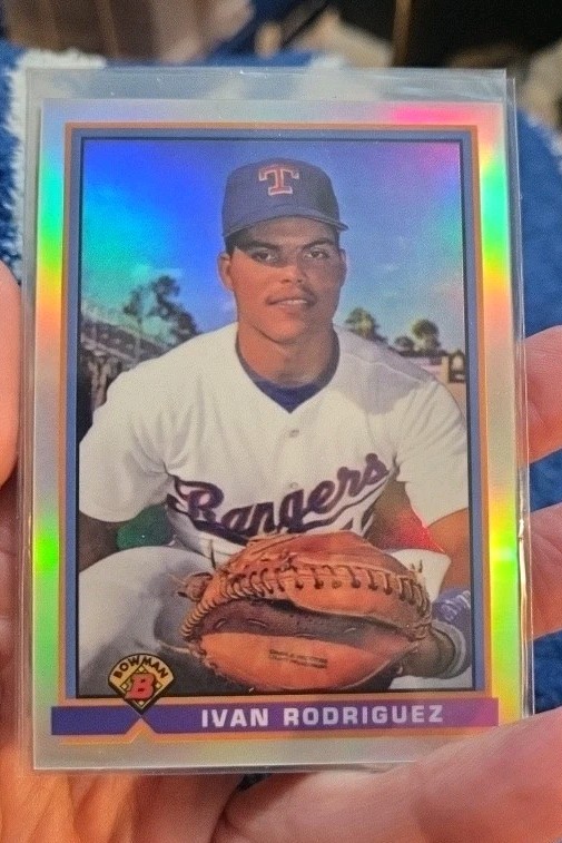 Ivan Rodriguez 1998 Bowman Chrome Reprints Refractors #27 – Texas Rangers
