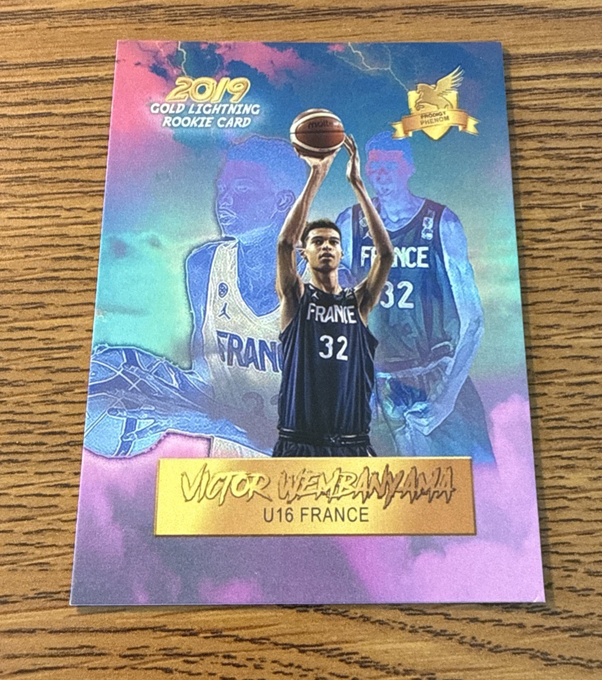 VICTOR WEMBANYAMA – RC – SP GOLD Limited Edition – 2018-19 Lightning U16 #32 NBA