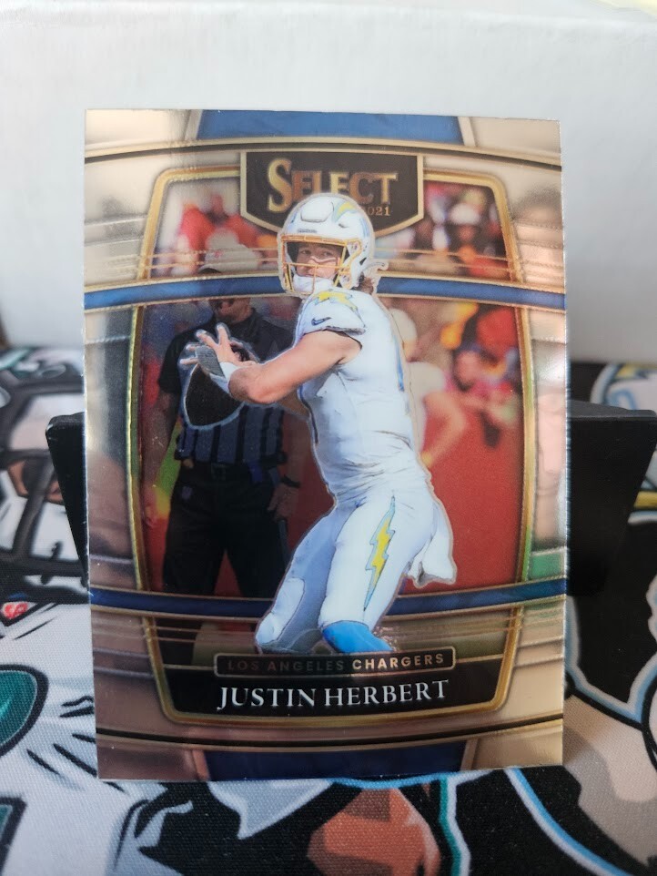 2021 Select JUSTIN HERBERT Concourse Level Base #19 LA Chargers