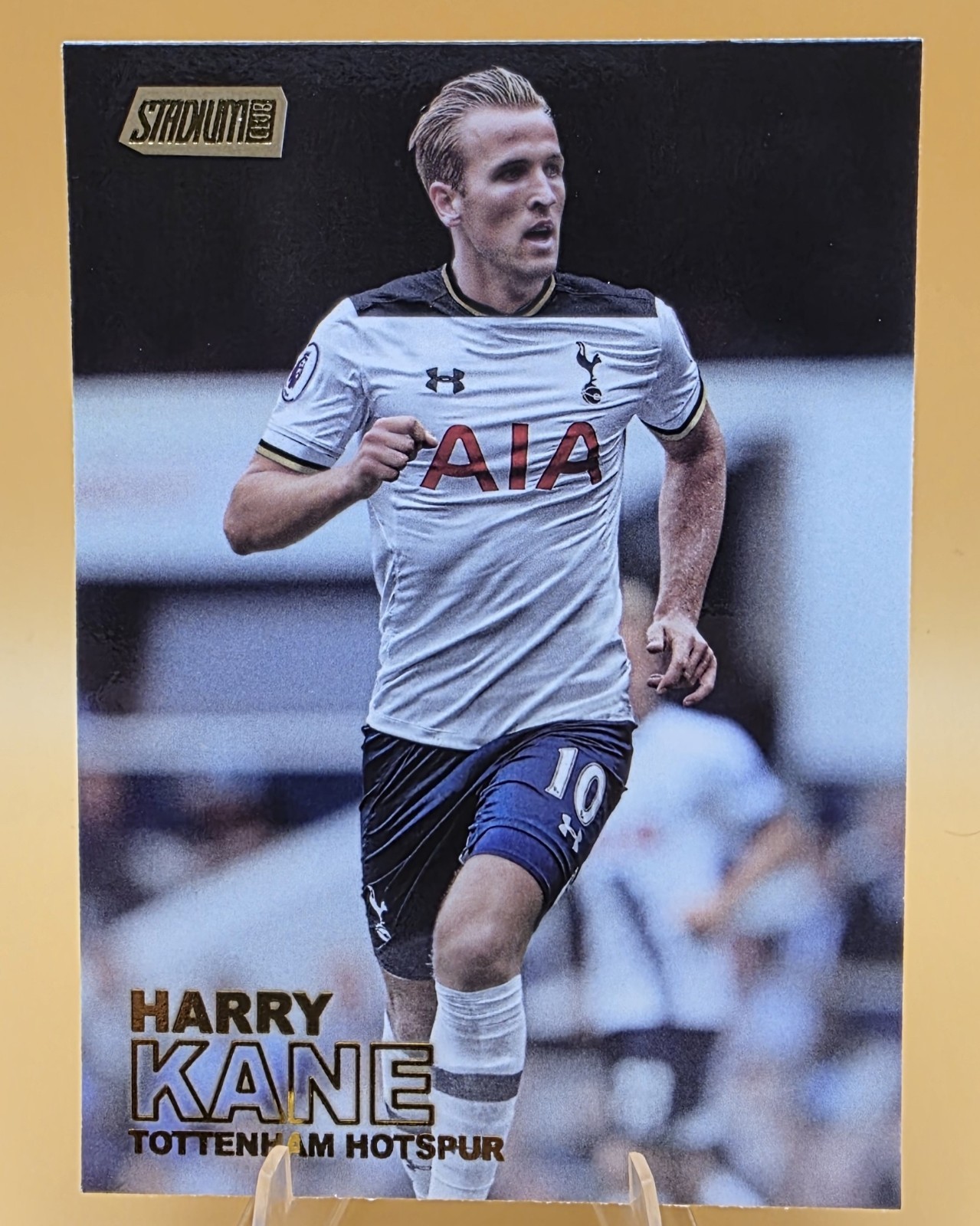 2016 Topps Stadium Club Premier League – Harry Kane #1 Gold Foil
