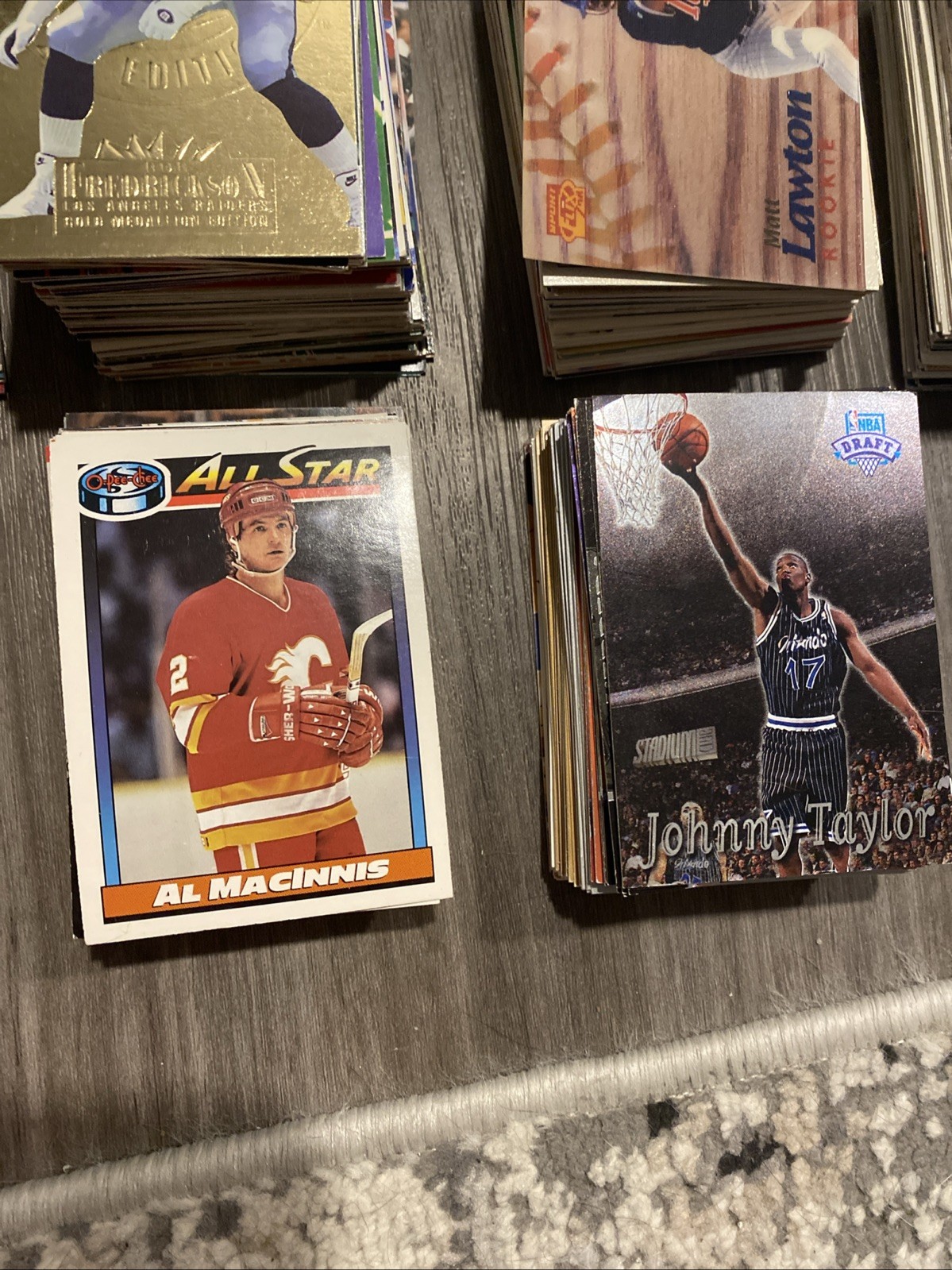 80s N 90s Mix of Sports Cards Baseball Football Basketball Hockey Over 400 Cards
