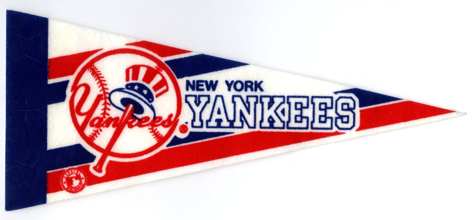 NEW YORK YANKEES~BASEBALL TEAM SOUVENIR~BRAND NEW MINI 9″ MLB MINIATURE PENNANT