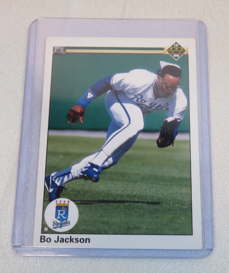 1990 Upper Deck Bo Jackson MLB Card #105 – 35 PT Sleeve