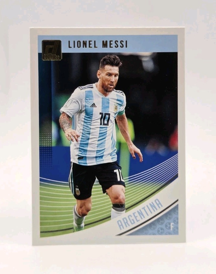 2018-19 Panini Donruss – Lionel Messi #88 Soccer Football