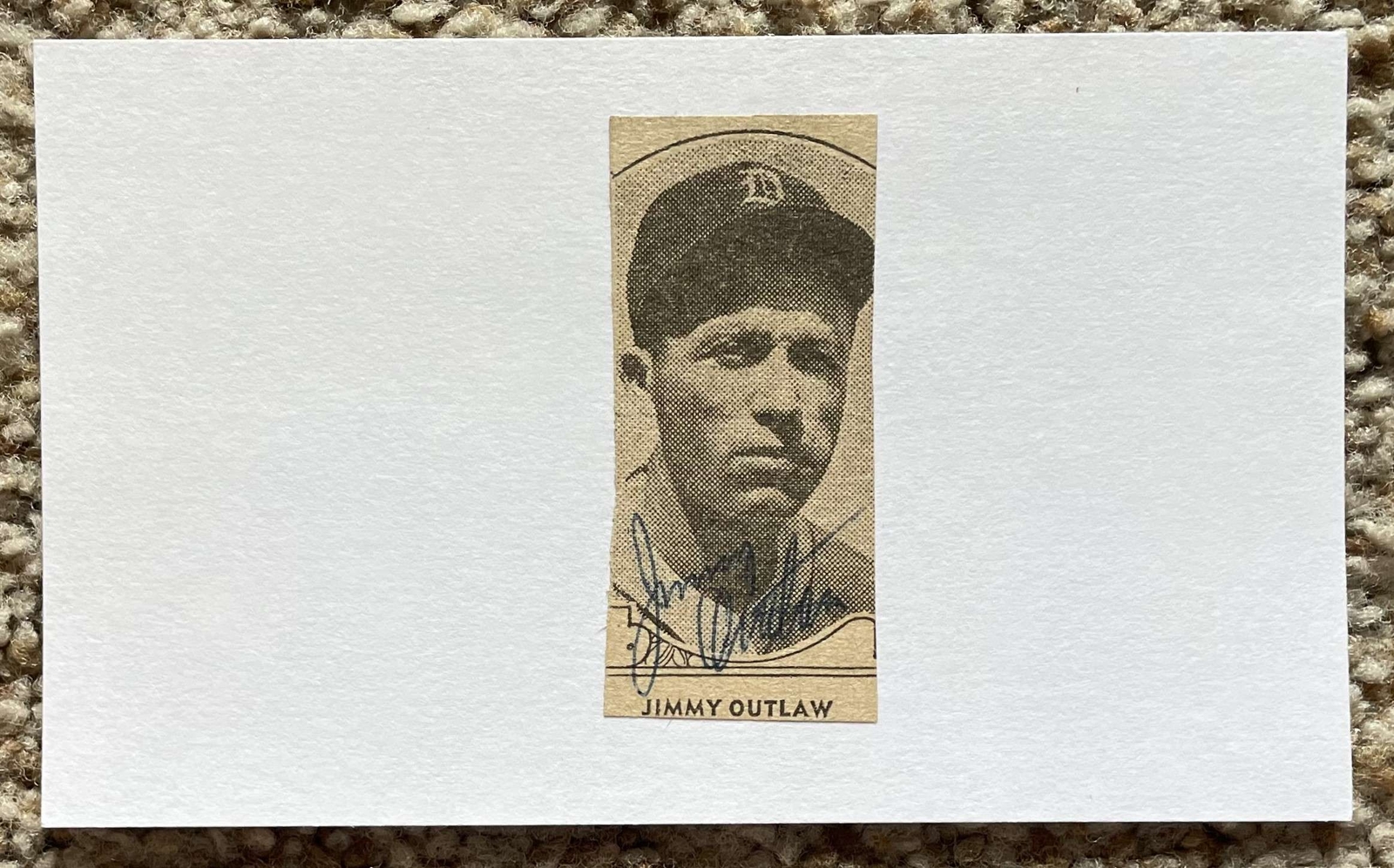 Jimmy Outlaw signed 1×2 photo clipping on 3×5 card – Tigers Reds