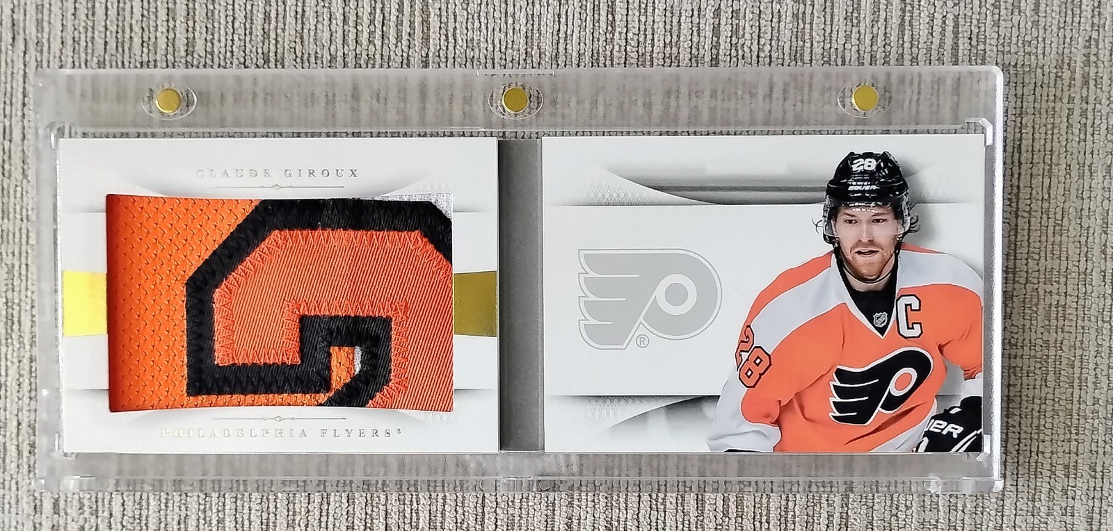 2013-14 National Treasures Claude Giroux Booklet Jersey Jumbo Patch #10/10