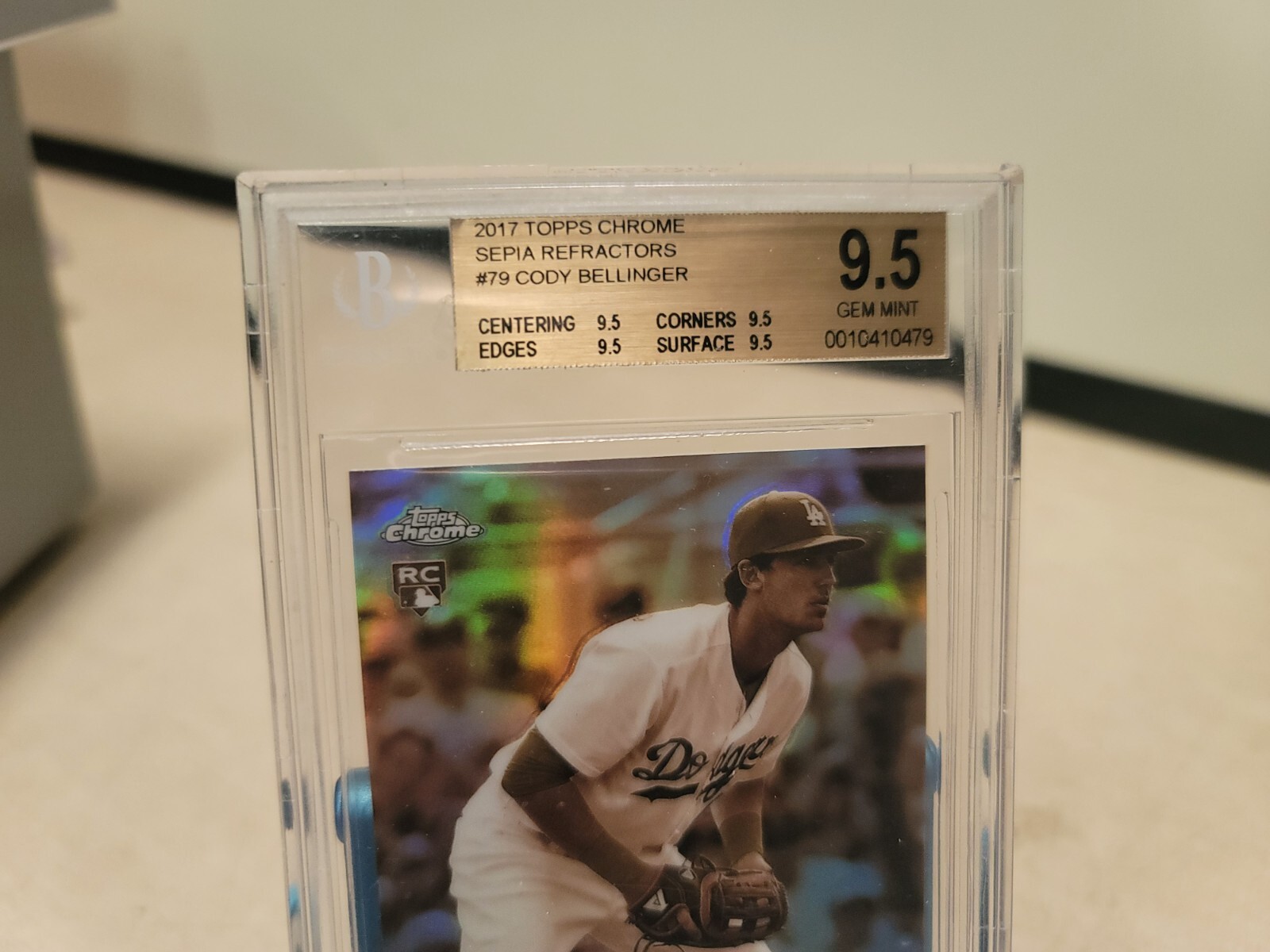 2017 TOPPS CHROME RC SEPIA REFRACTOR TRUE BGS 9.5 CODY BELLINGER T7006