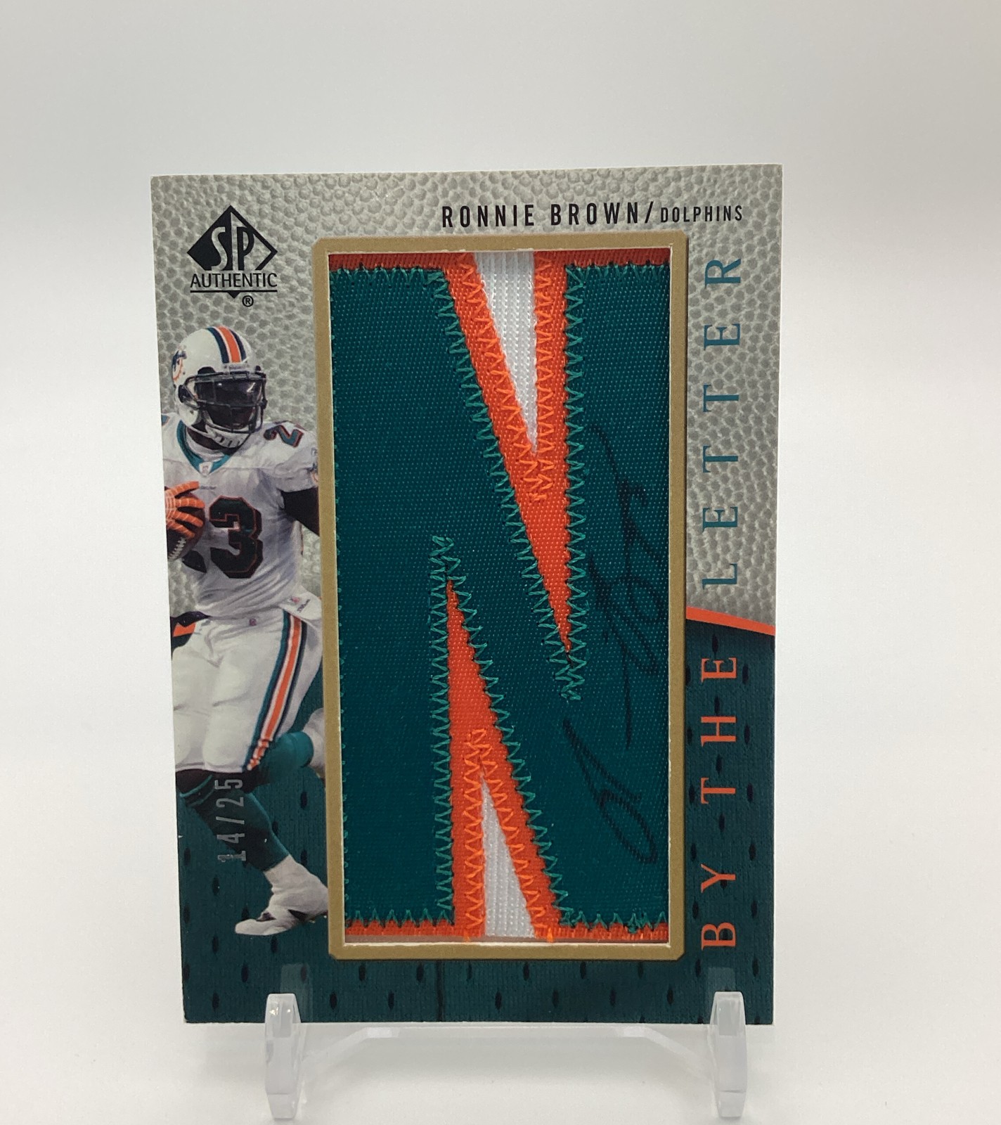 2007 SP Authentic – By the Letter Autographs Ronnie Brown #BTL-RB /25 (AU)