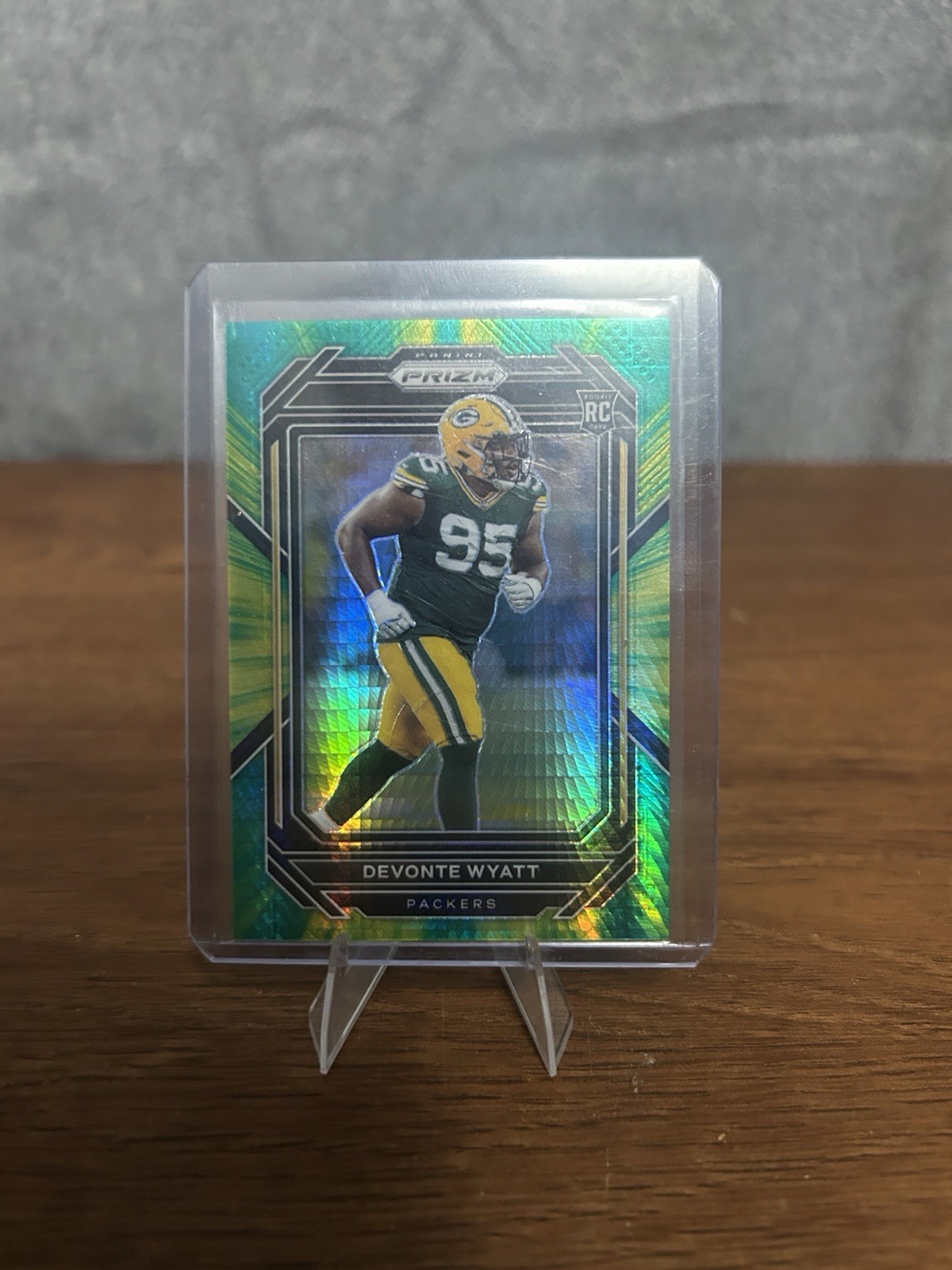 2022 Panini Prizm – Rookies Devonte Wyatt #377 Hyper Prizm /175 (RC)