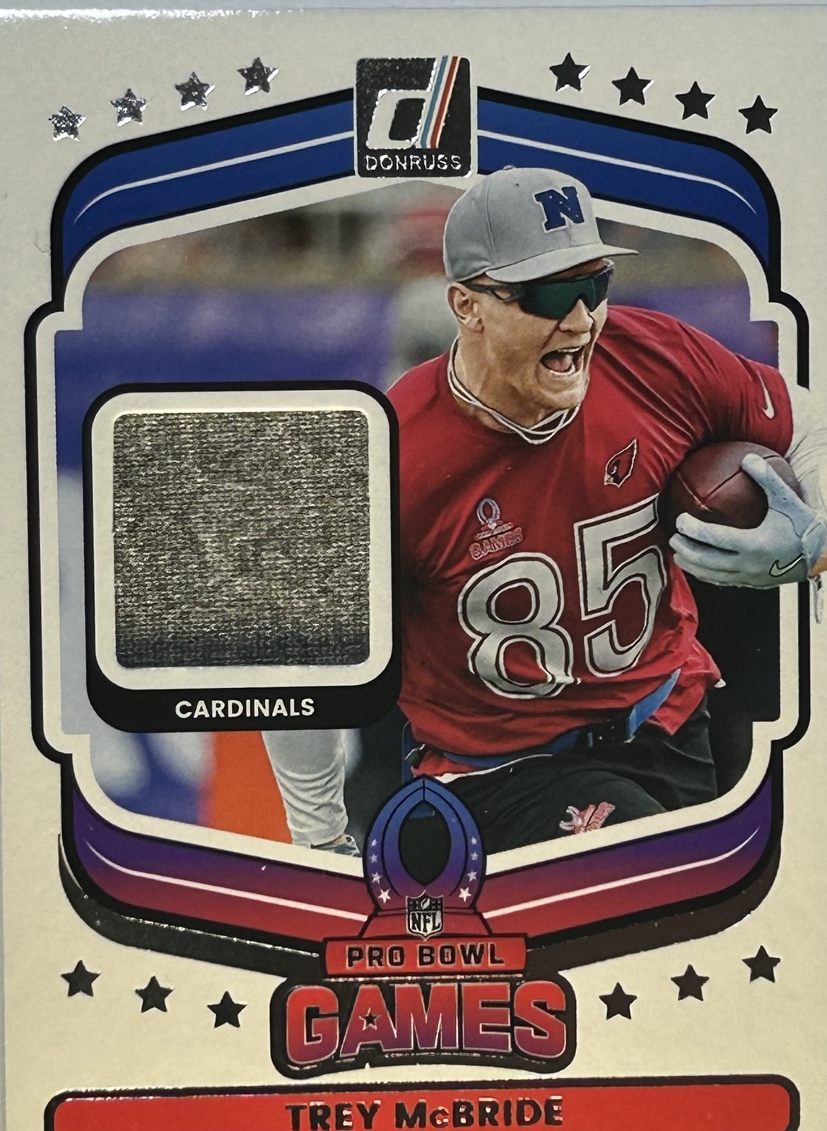 2025 Panini Donruss – Pro Bowl Materials Trey McBride #PBM-TME (MEM)