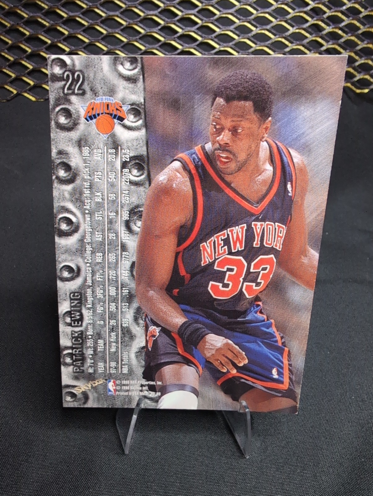 1998-99 Metal Universe – Patrick Ewing #22