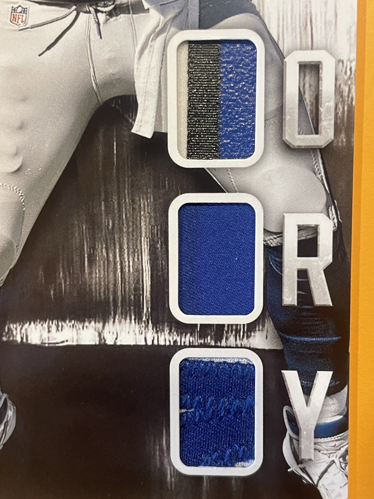 2014 Panini Playbook Armory Booklet Game Used Patch Tony Romo #16/25