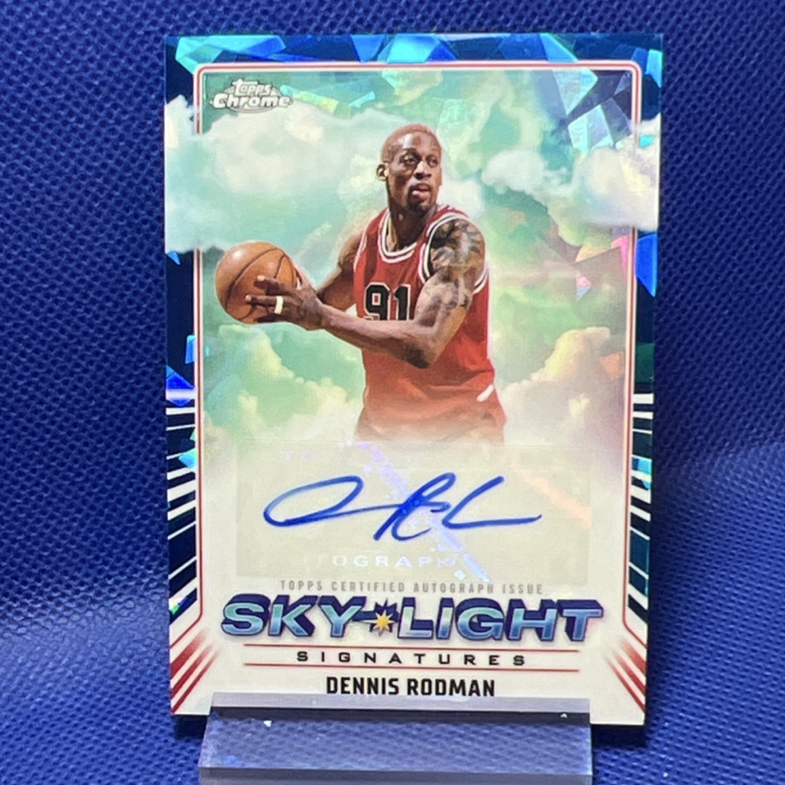 Topps Chrome Sapphire Dennis Rodman Sky-Light Signatures Autograph Card SLS-DRO