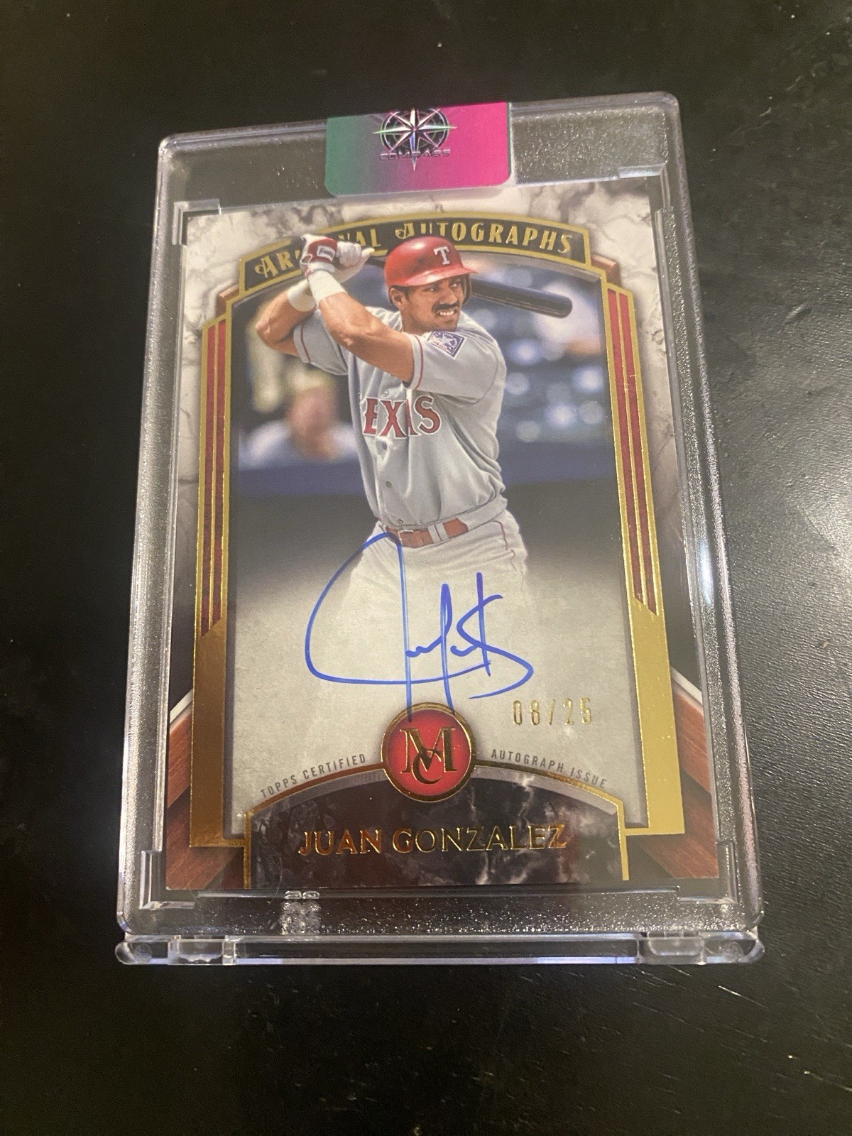 2022 Topps Museum Collection – Archival Autographs Juan González Copper /25