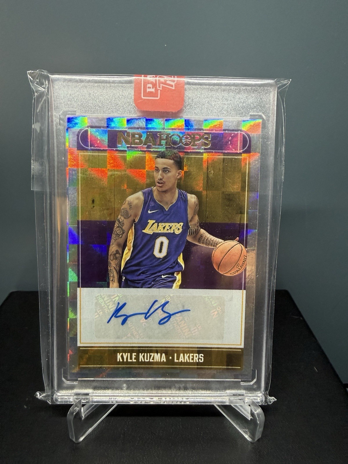 2017-18 Panini NBA Hoops Kyle Kuzma Rookie Auto #RA-KKZ RC Checkerboard SP