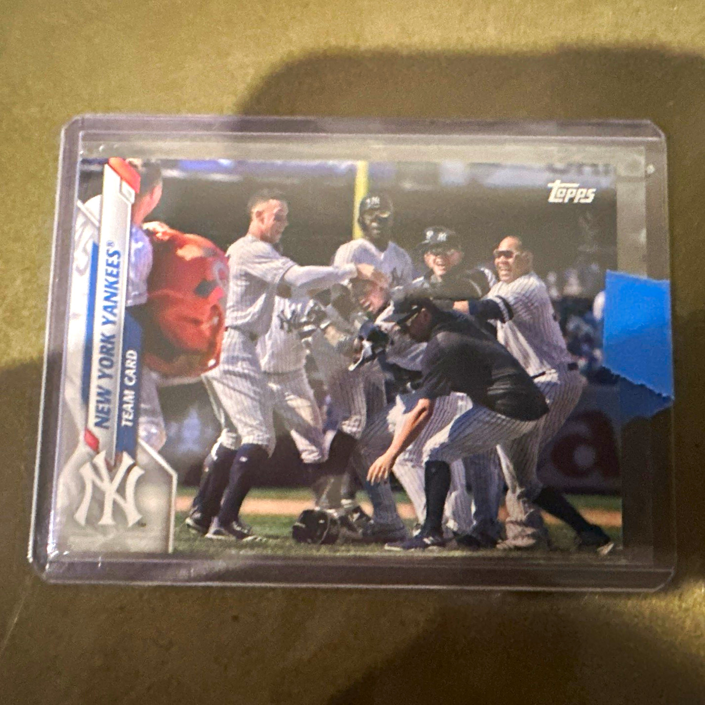 Topps 2019 New York Yankees Team Card #83 MLB Baseball Trading Card