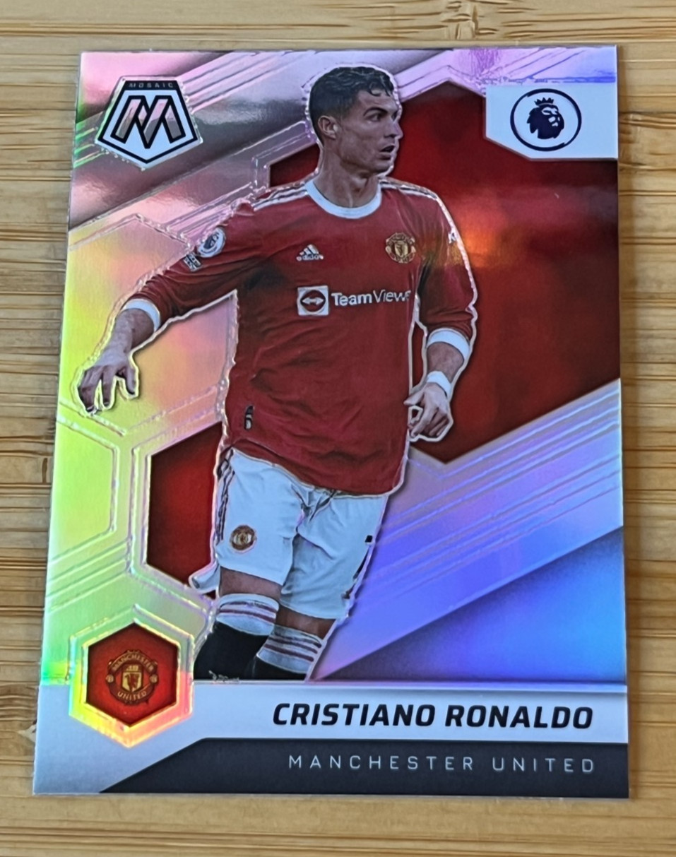 2021-22 Panini Mosaic Premier League – Cristiano Ronaldo #142 Silver Prizm