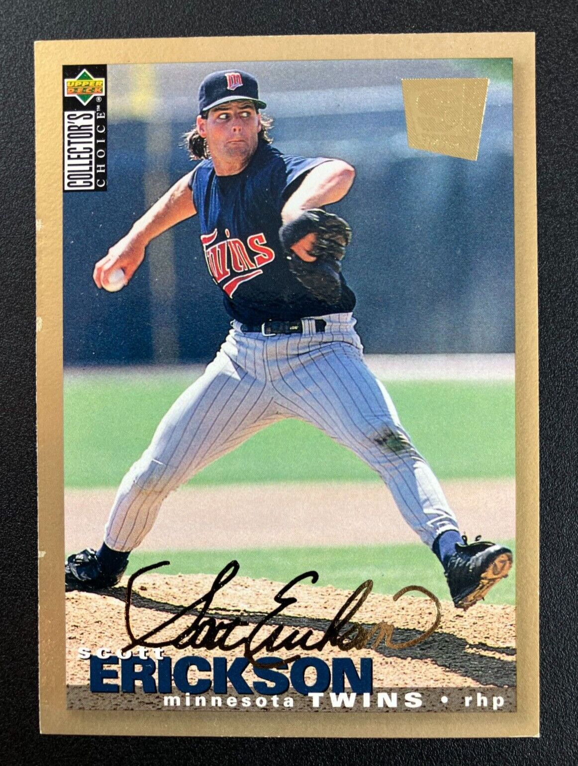 1995 Collector’s Choice Gold Signature Parallel Scott Erickson #225 Ex-NM
