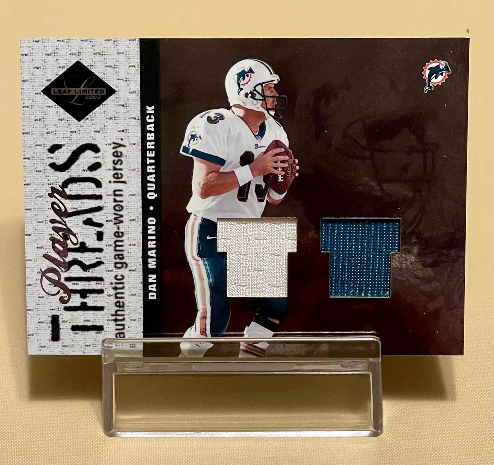 2003 DONRUSS LEAF LIMITED PLAYER THREADS DAN MARINO WORN JERSEY #PT3 CARD #20/50